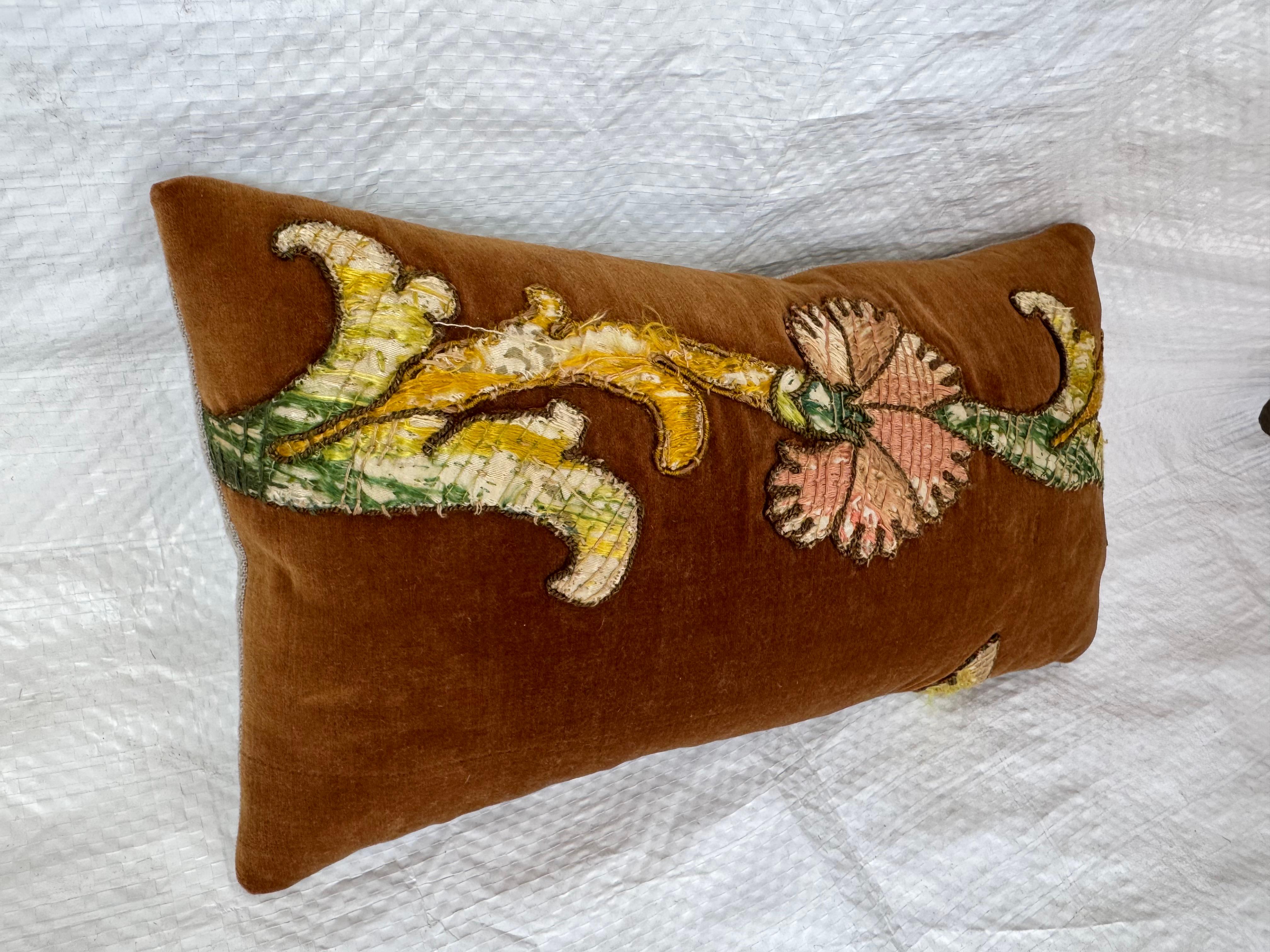 Almohada florentina de terciopelo y seda del siglo XVII Europeo en venta