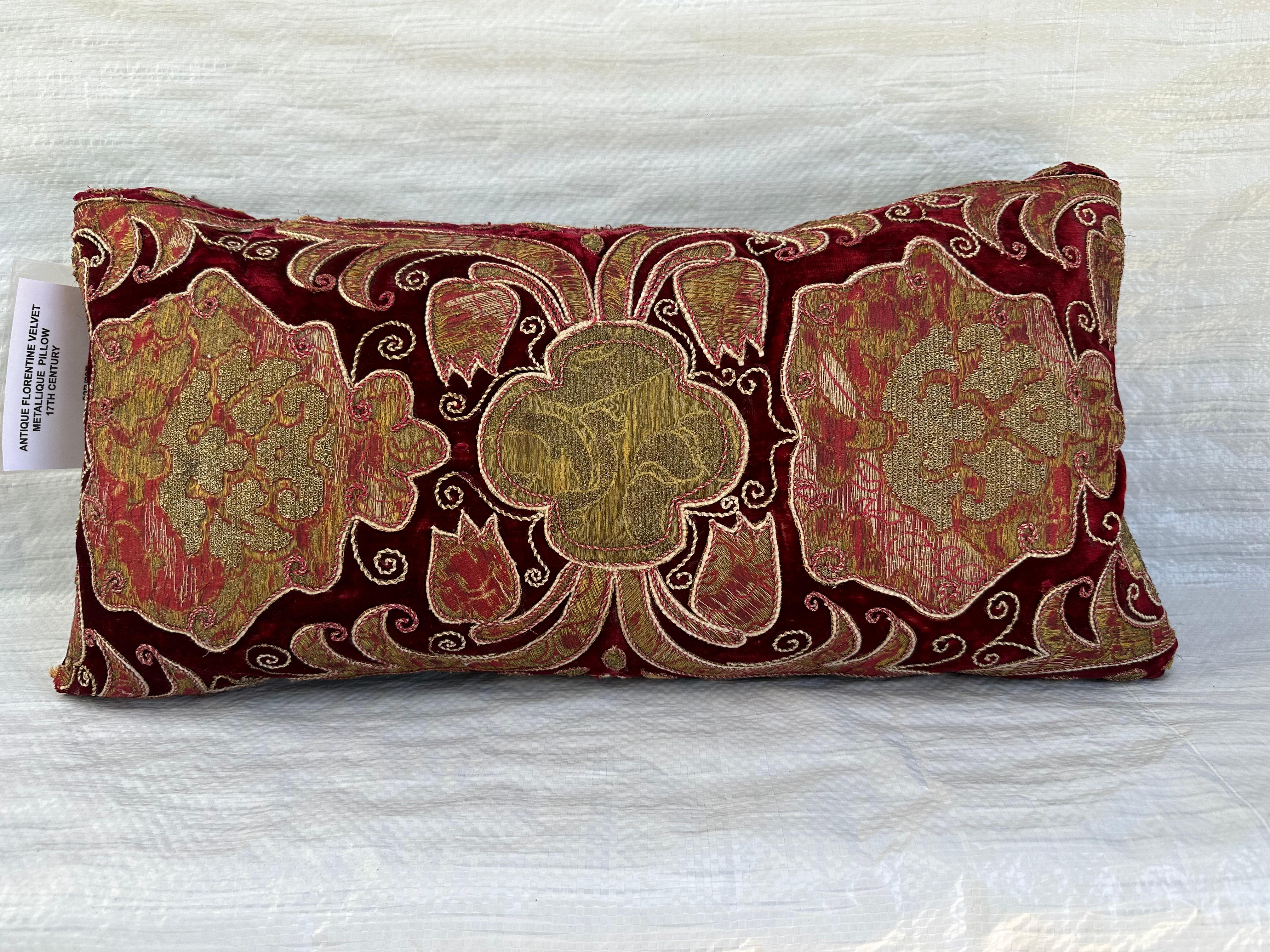 17th Century Florentine Velvet Metallique Pillow In Good Condition For Sale In Los Angeles, US