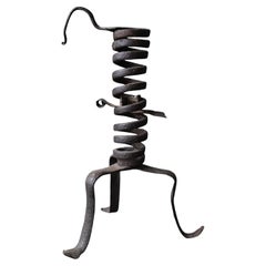 Candelero de muelle de hierro forjado del siglo XVII - Altura 24 cm