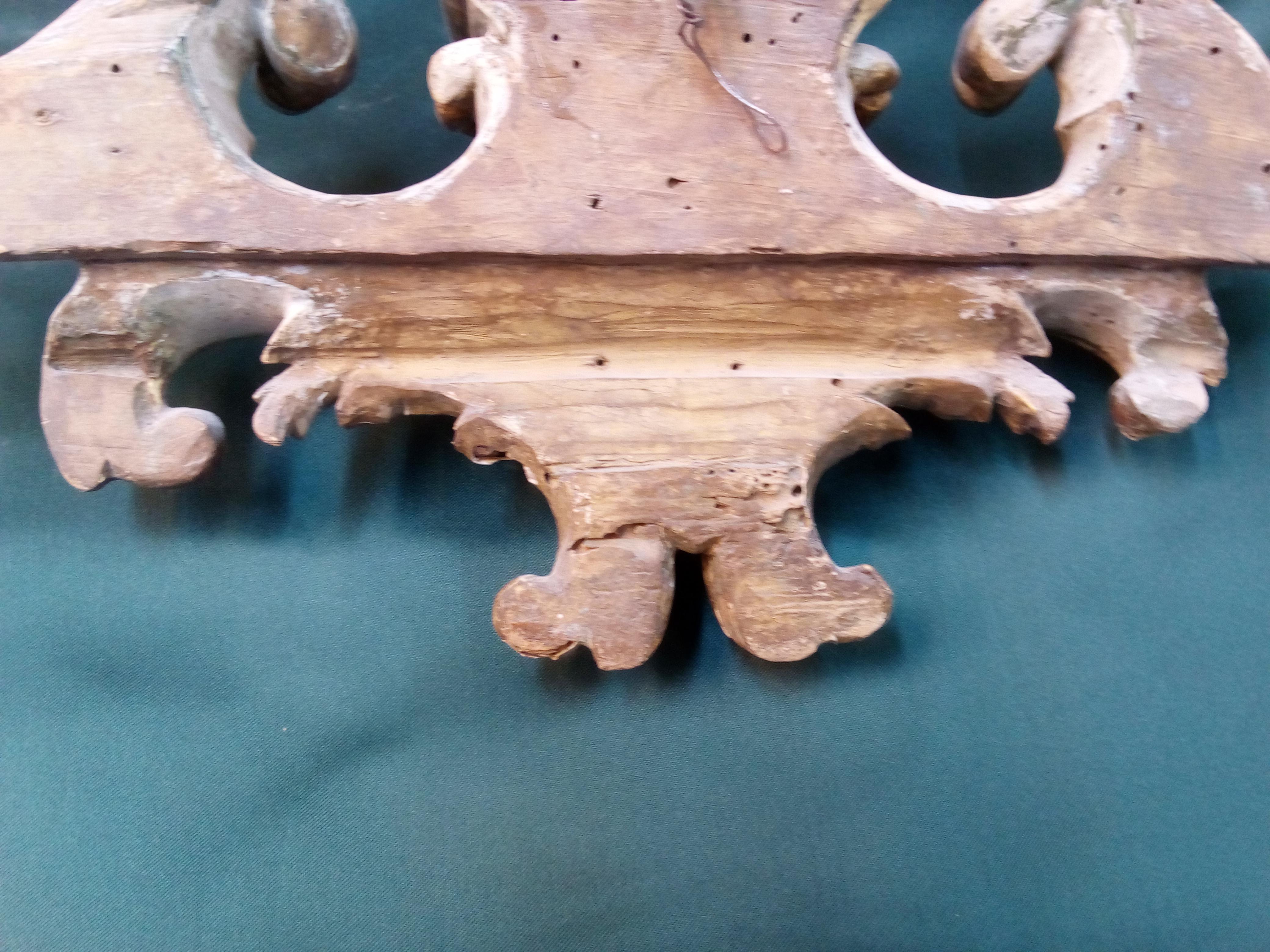 17th Century Frame Top in Baroque Style For Sale 4