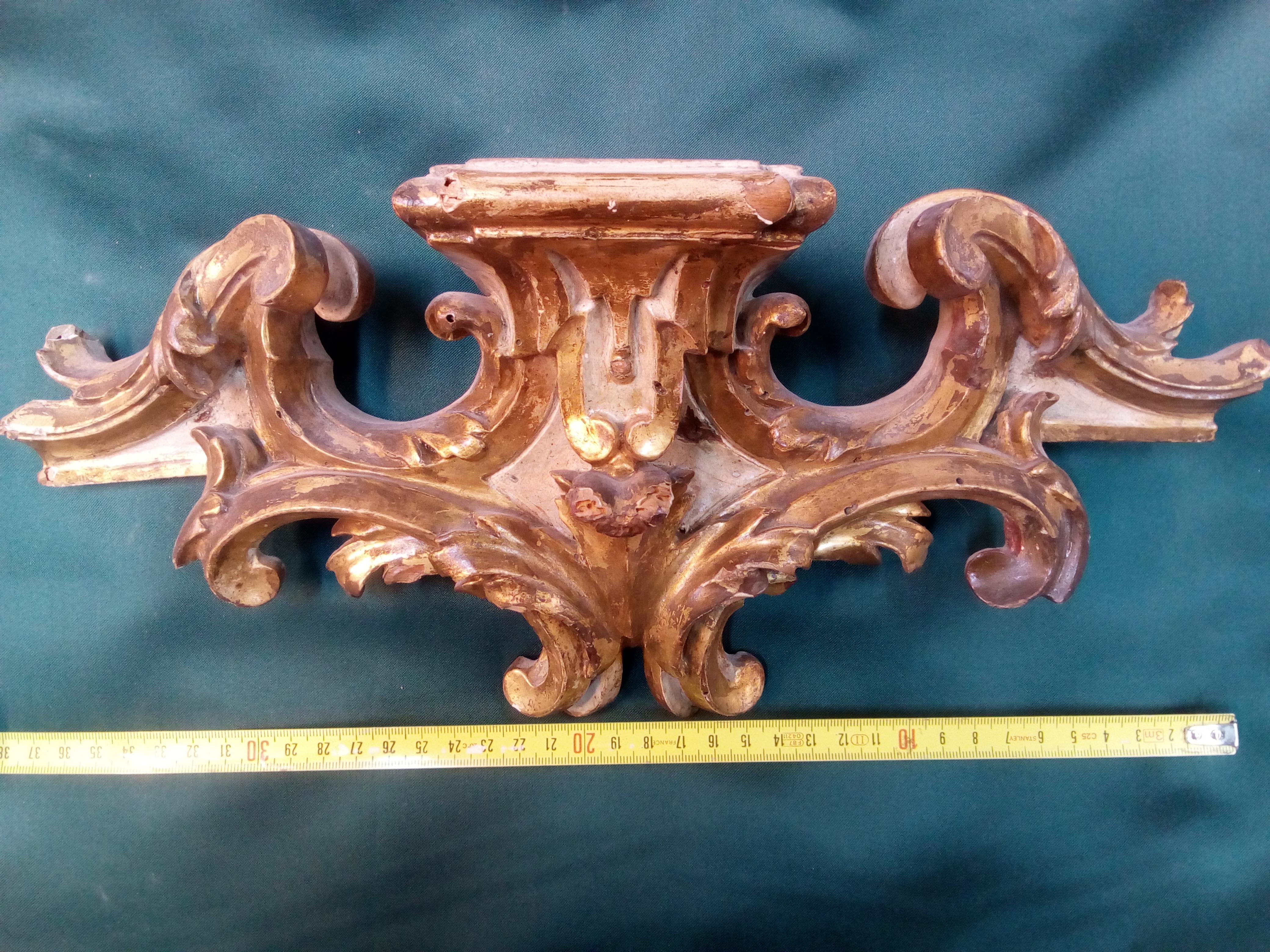 17th Century Frame Top in Baroque Style For Sale 5