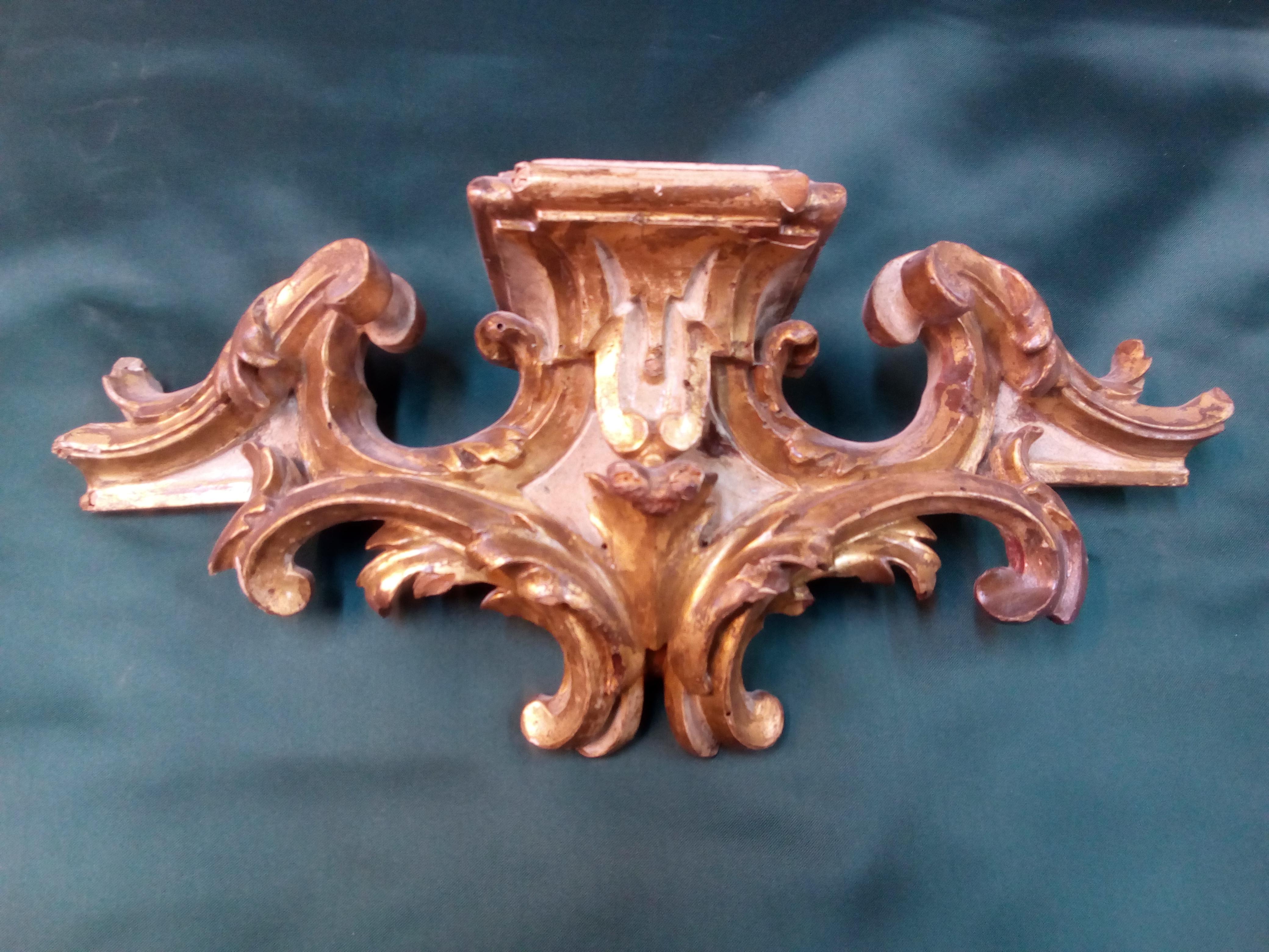 17th Century Frame Top in Baroque Style For Sale 8