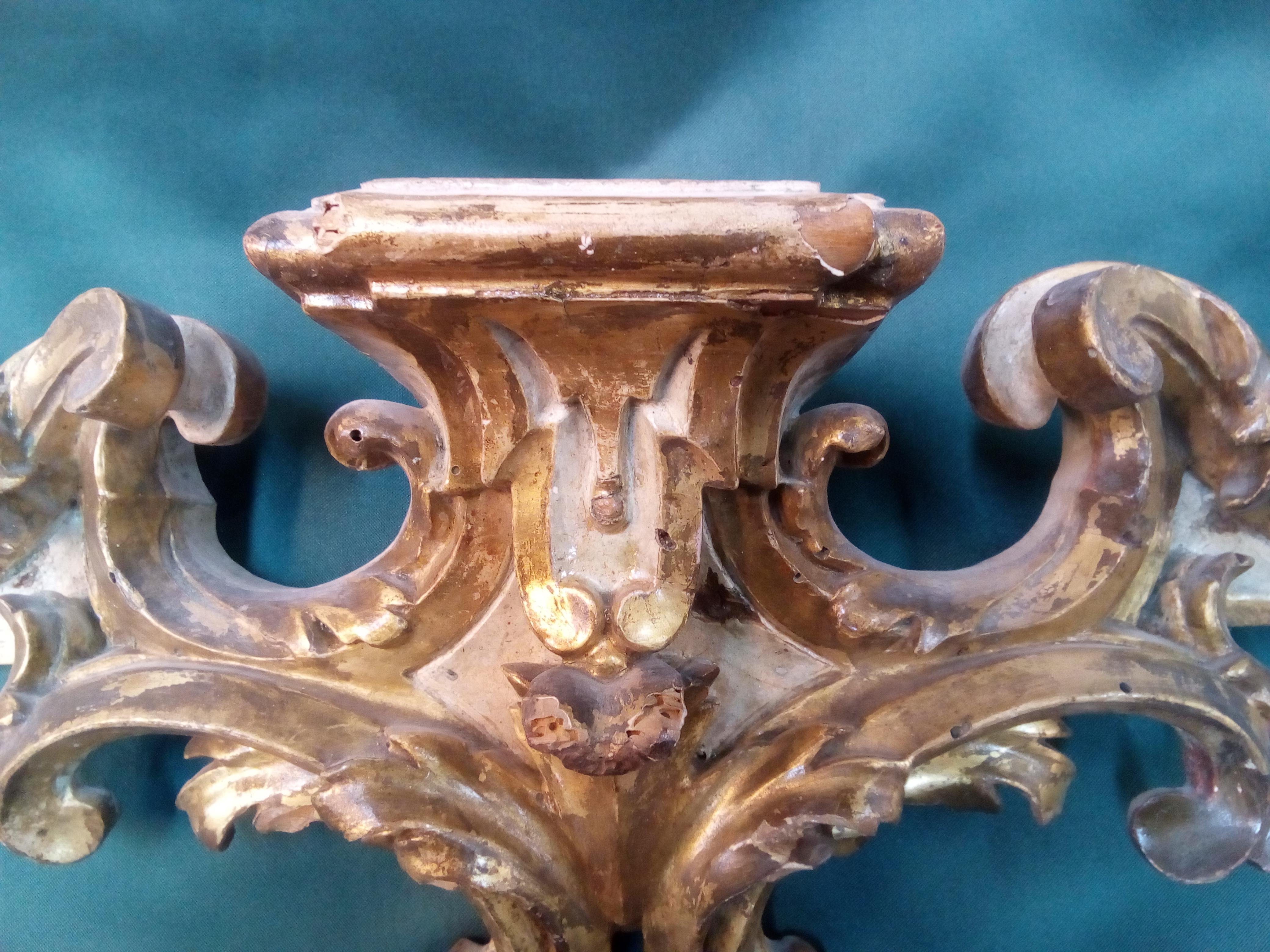 17th Century Frame Top in Baroque Style For Sale 12
