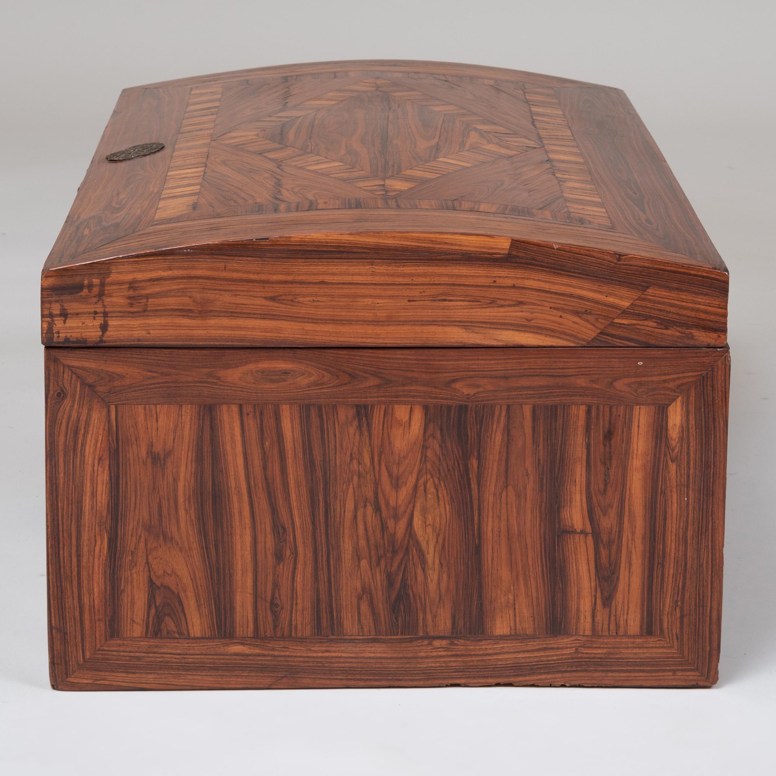European 17th Century Franco Flemish Kingwood Marquetry Box For Sale