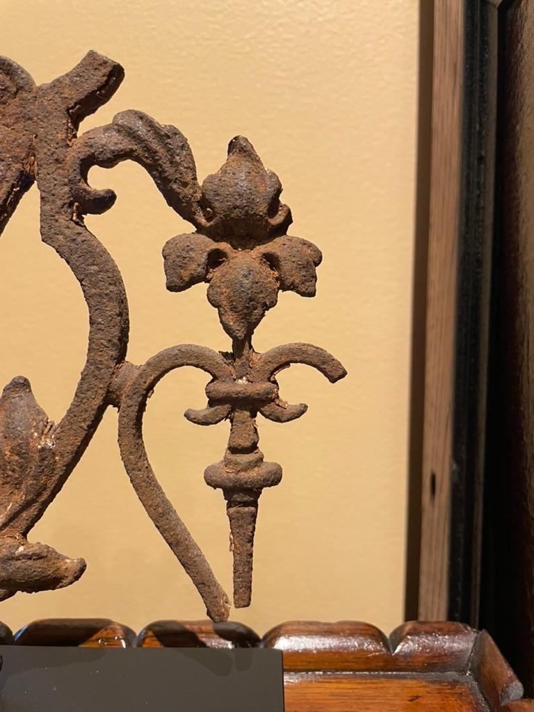 17. Jahrhundert Französisch Barock Eisen geflügelten Engel Fragment  im Angebot 2