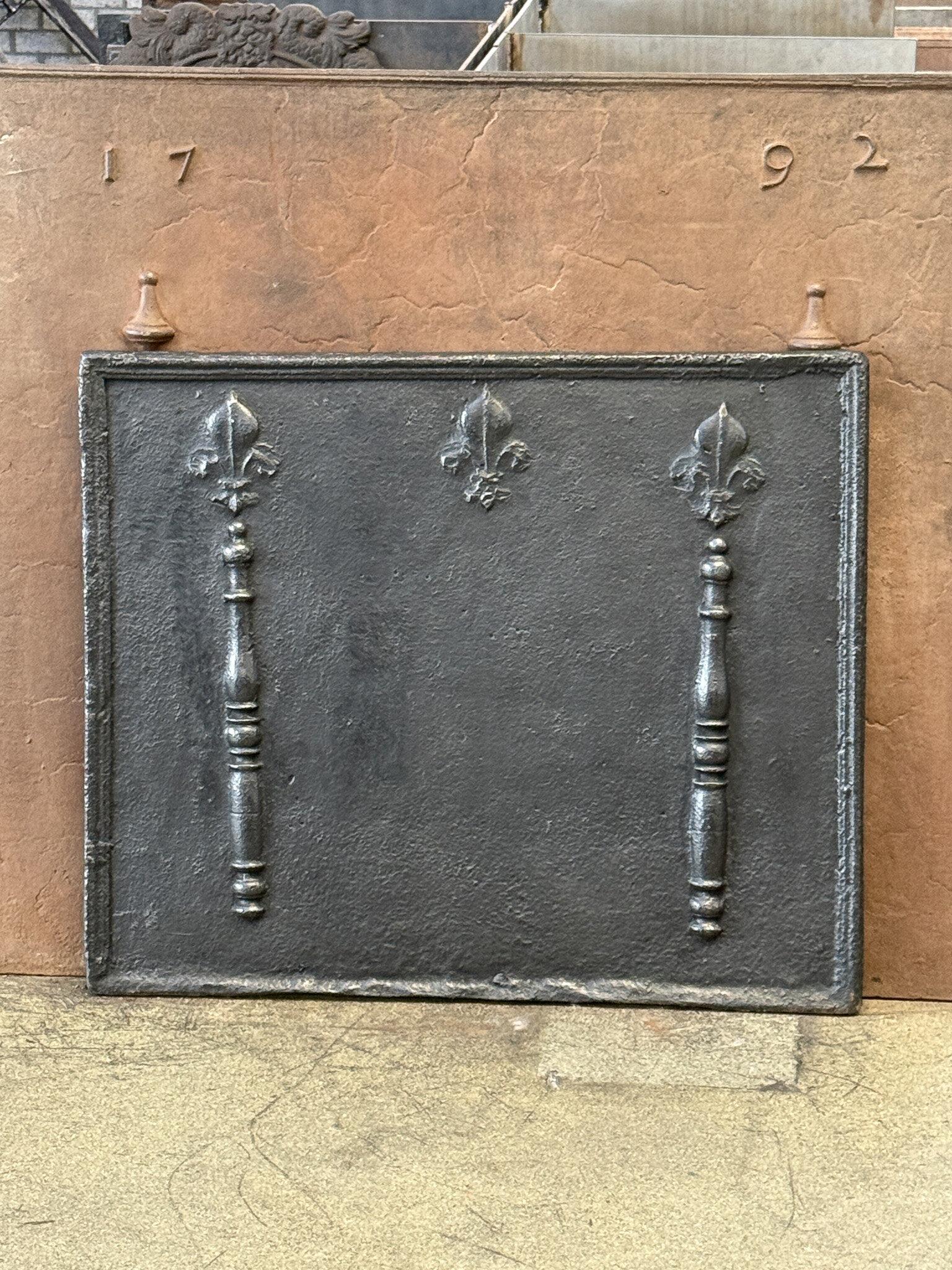 Louis XV 17th Century French Fireback / Backsplash with Pillars and Fleurs de Lys For Sale