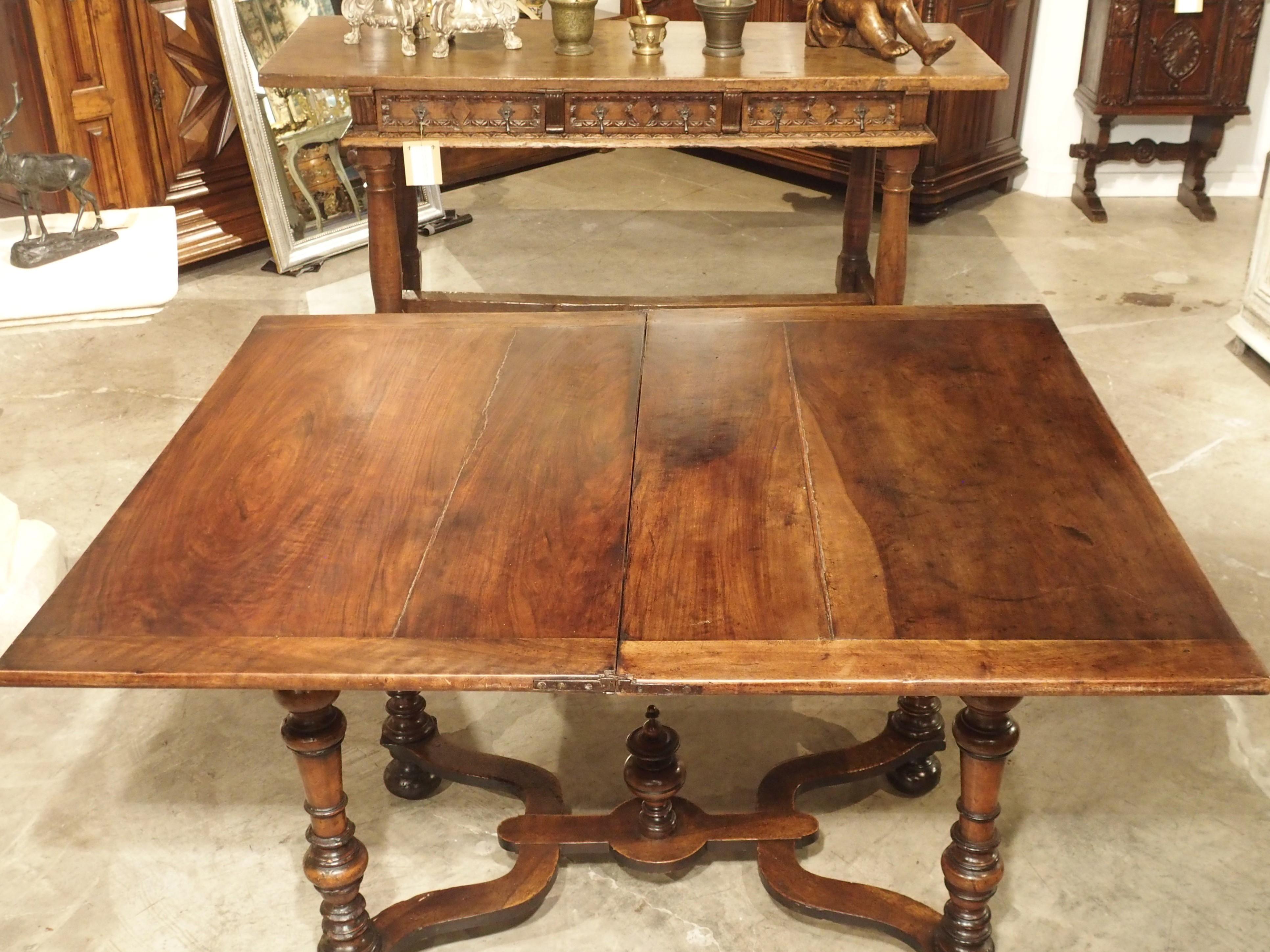17th Century French Folding Top Walnut Wood Table In Good Condition In Dallas, TX