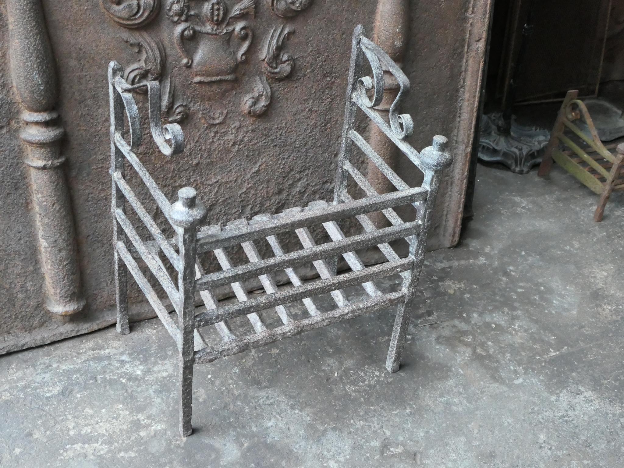 Forged 17th Century French Gothic Fire Grate For Sale