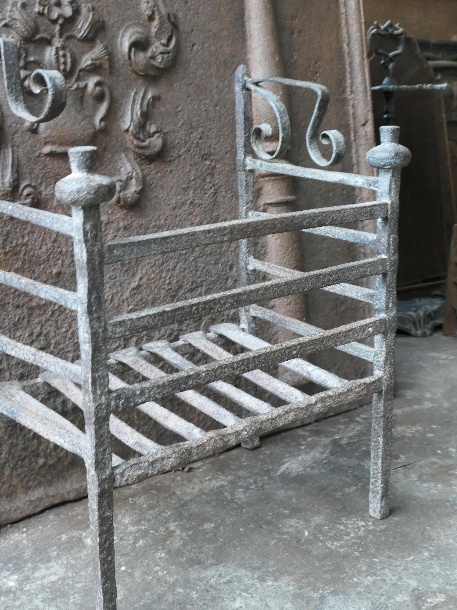 17th Century French Gothic Fire Grate For Sale 1