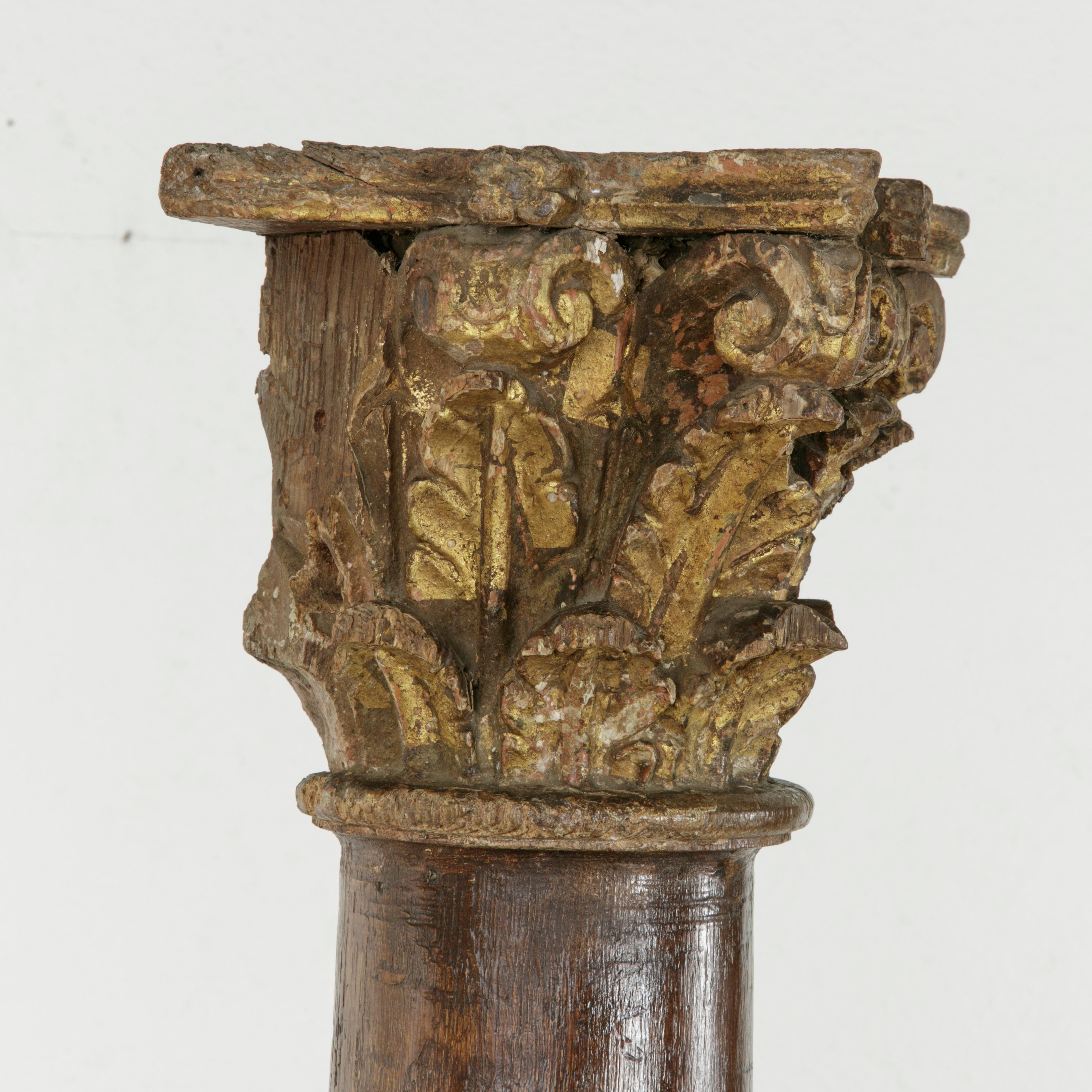 17th Century French Hand-Carved Walnut Pillar Column Pedestal with Gilt Capital In Good Condition In Fayetteville, AR