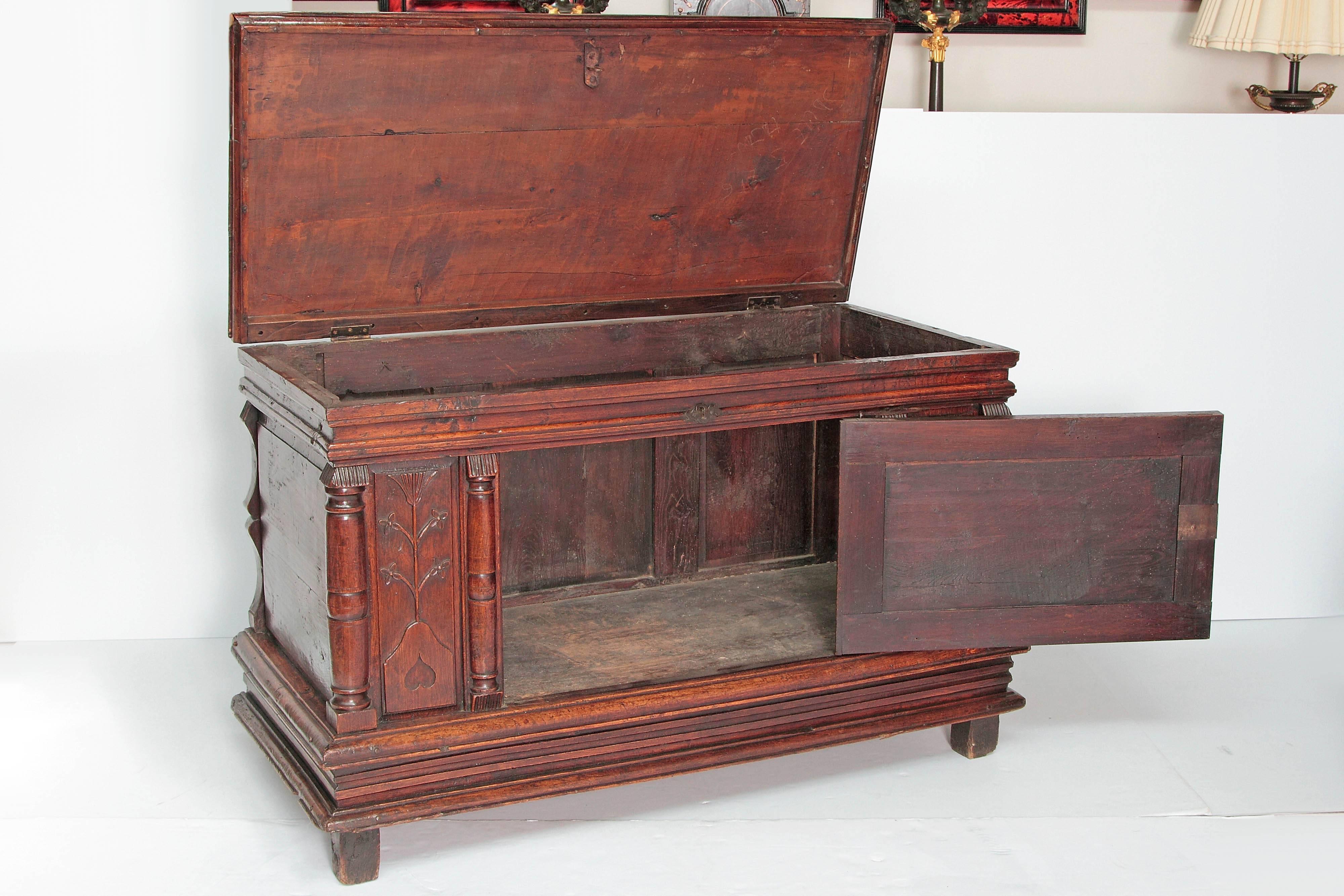 17th Century French Louis XIII Lift Top Chest 2