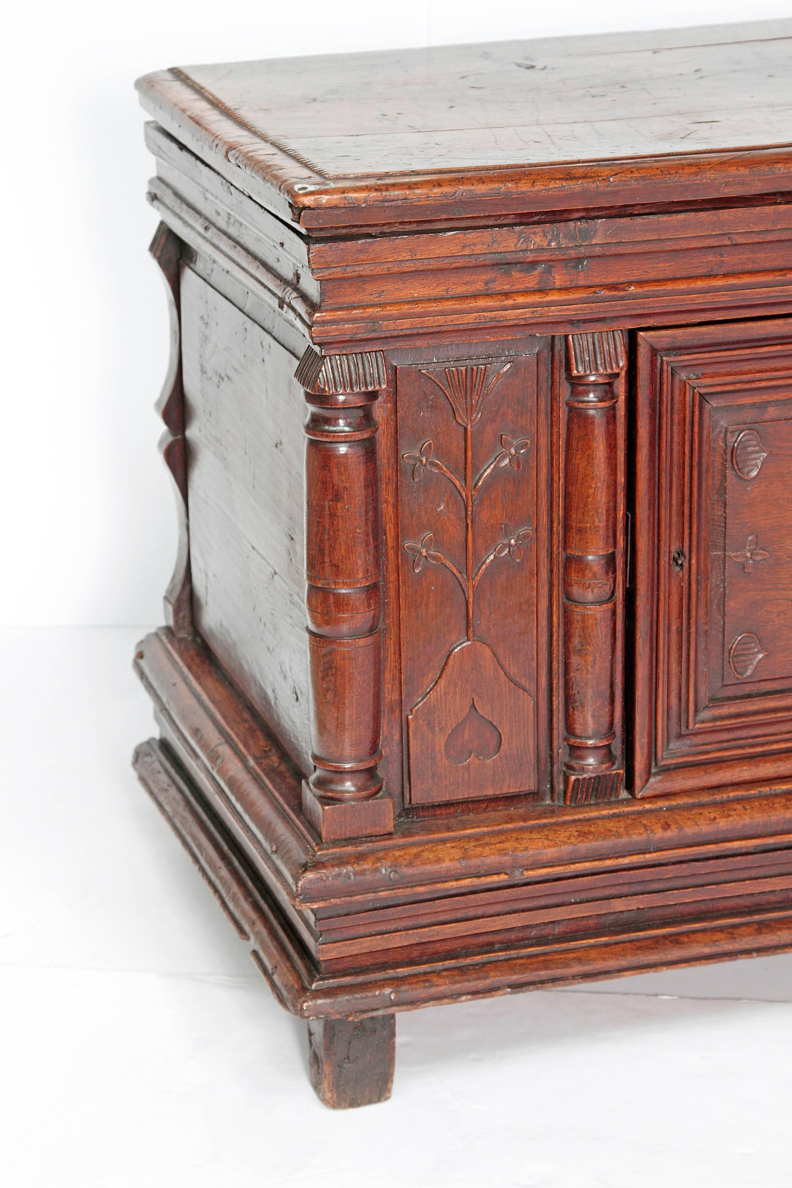 17th Century French Louis XIII Lift Top Chest 3