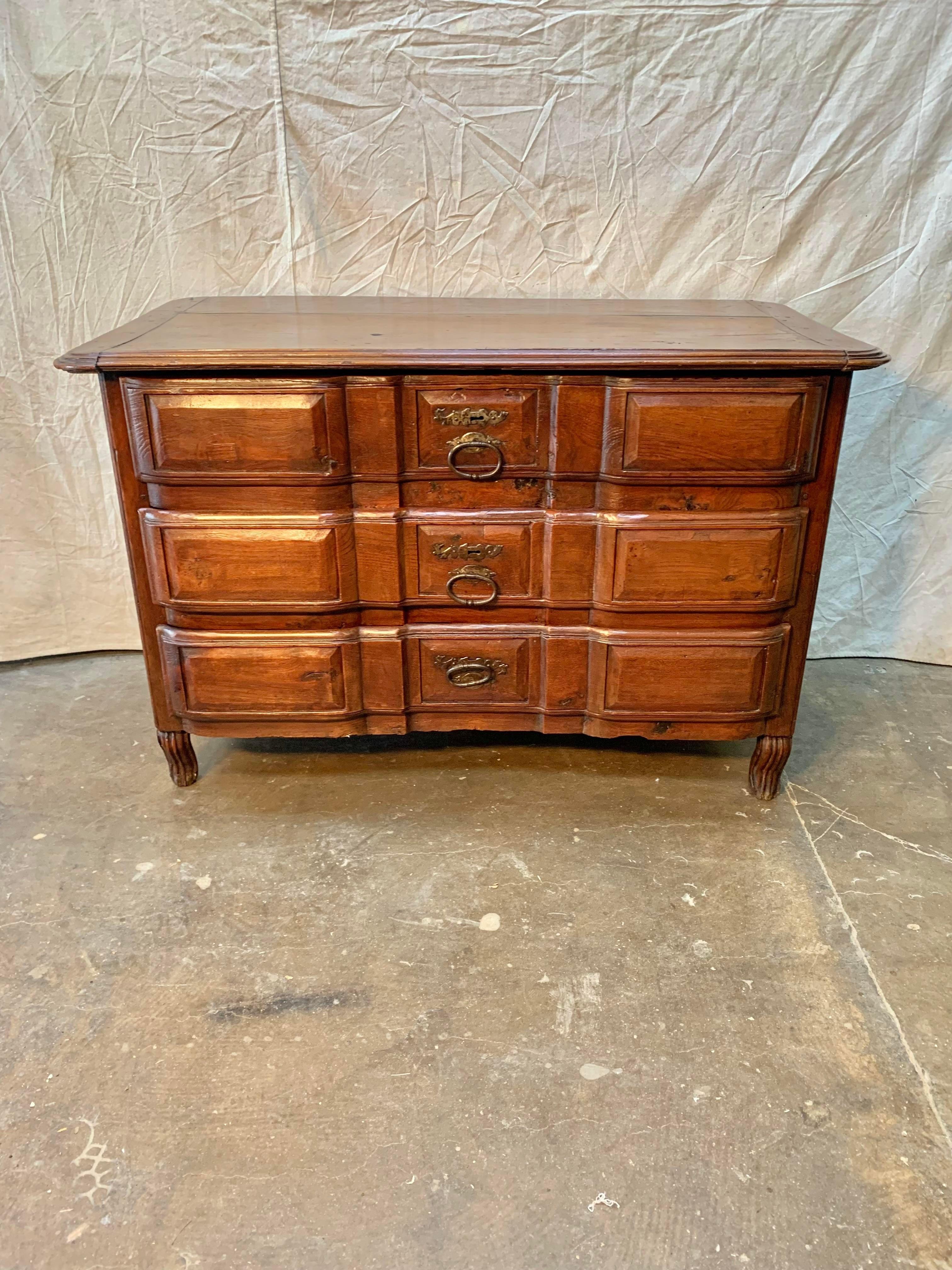 17th Century French Louis XIII Oak Three Drawer Commode / Chest of Drawers For Sale 7