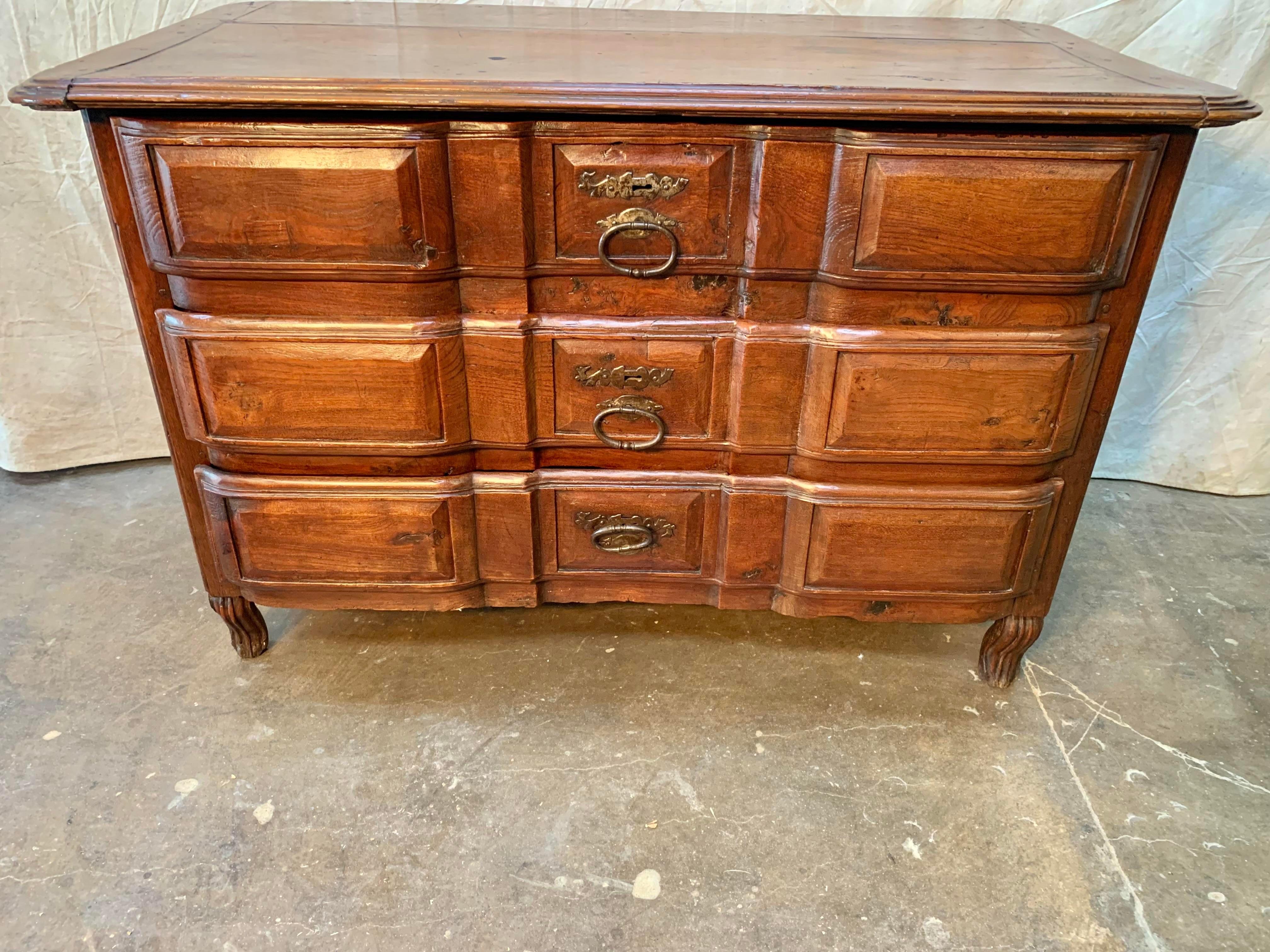 17th Century French Louis XIII Oak Three Drawer Commode / Chest of Drawers In Good Condition For Sale In Burton, TX