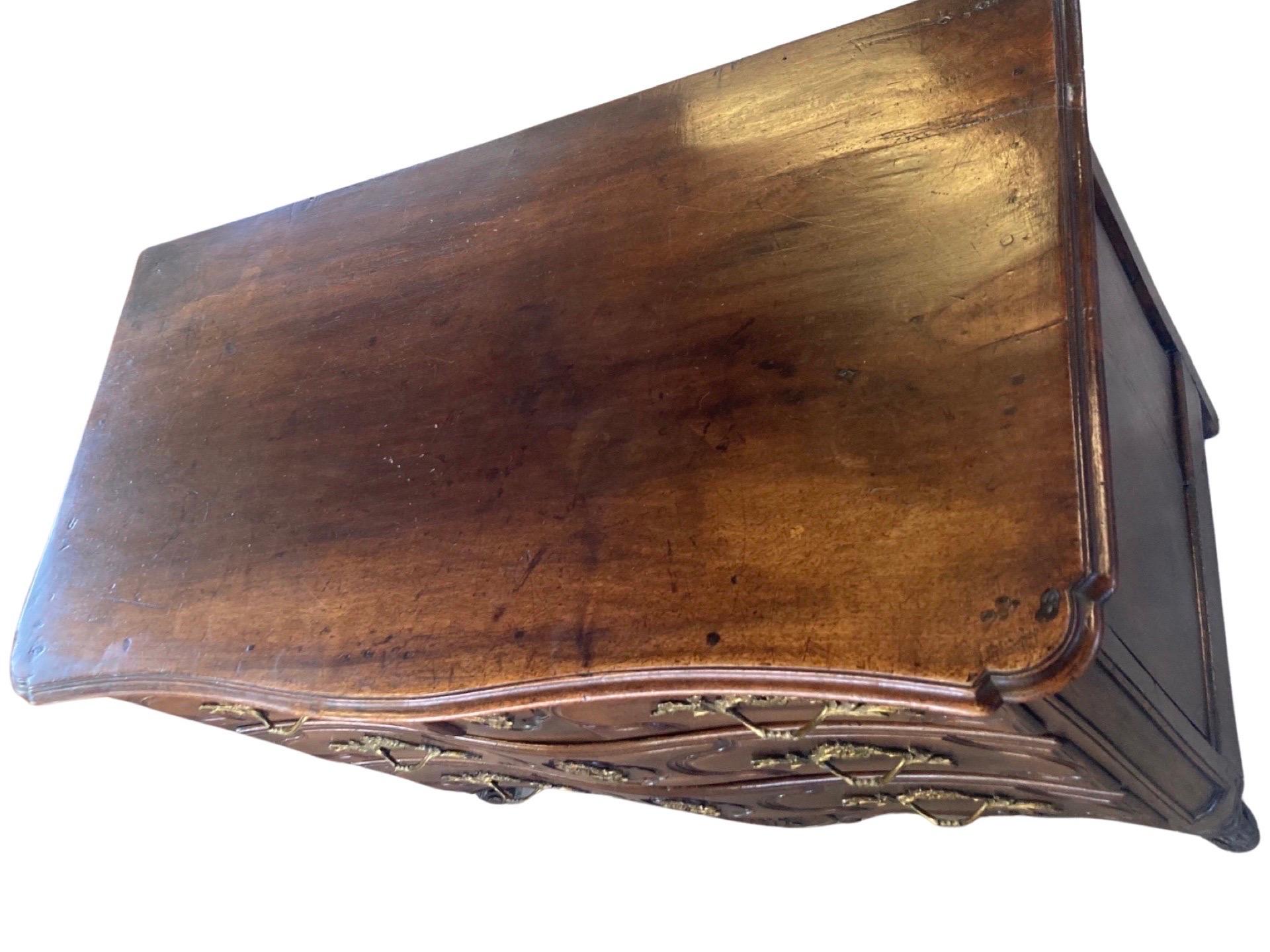louis xiv commode