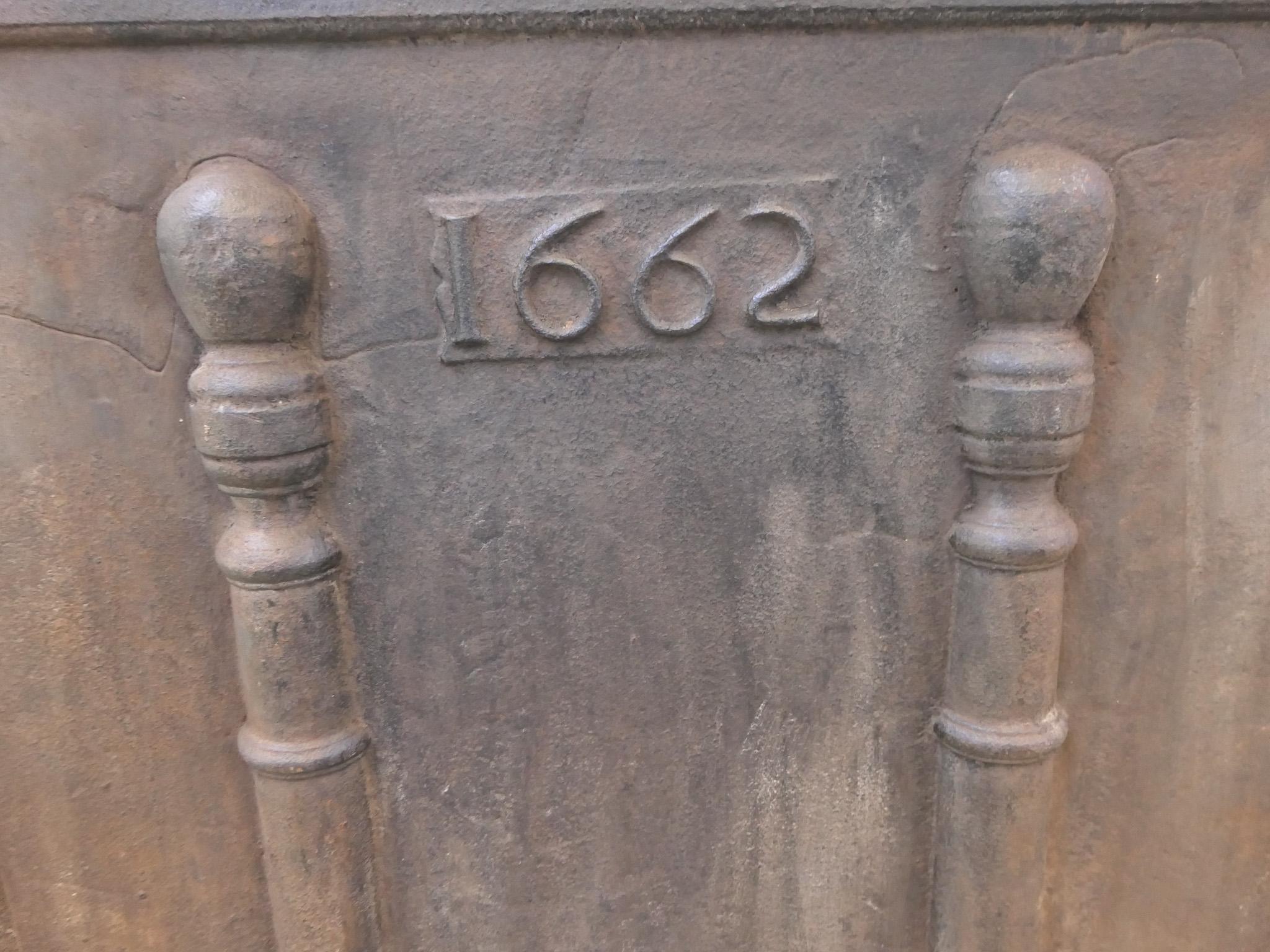 Respaldo de chimenea / protector de pared Luis XIV francés del siglo XVII 'Columnas de Hércules Hierro en venta