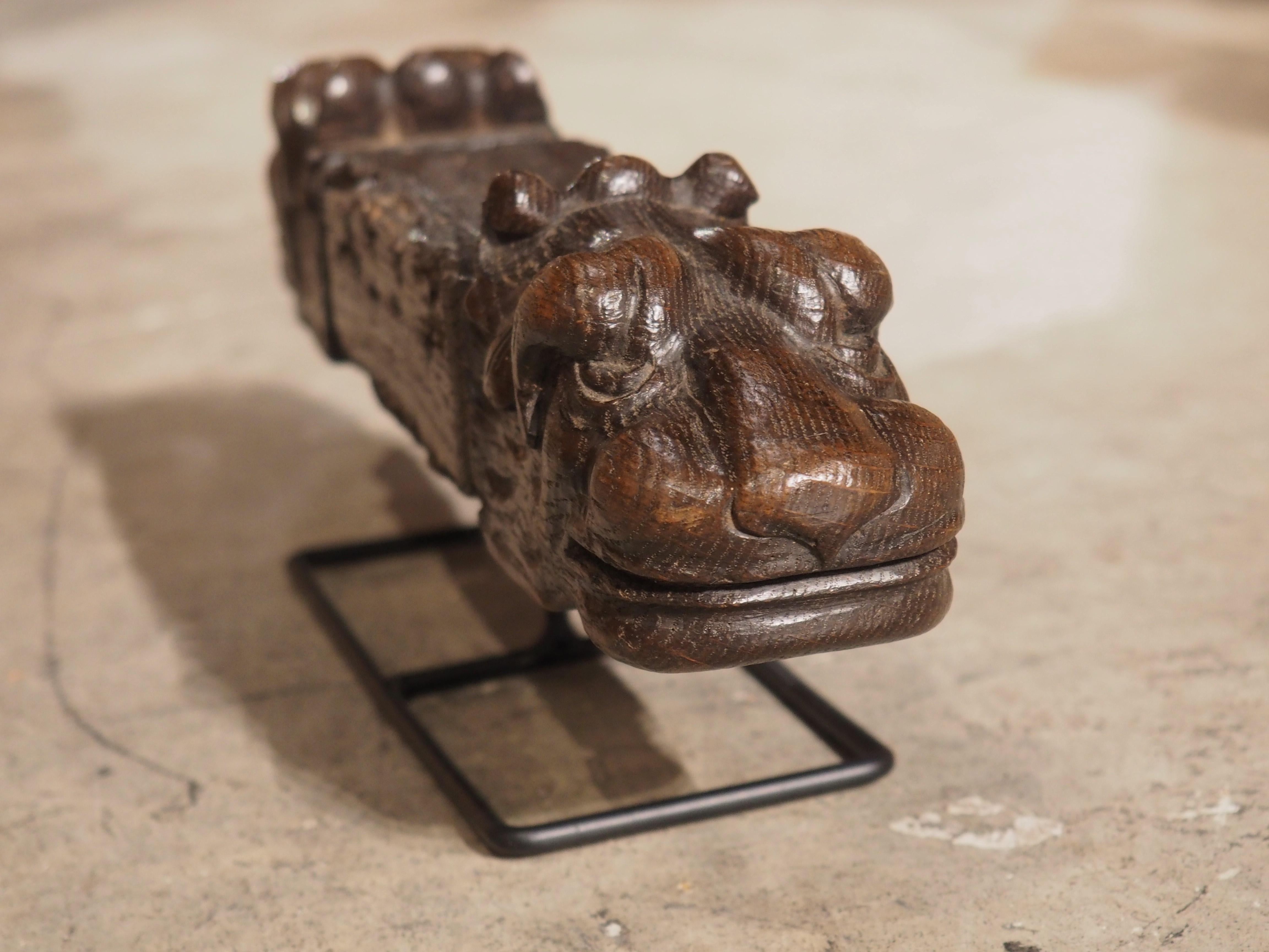 17th Century French Oak Lion Heads Sculpture on Iron Stand In Good Condition In Dallas, TX