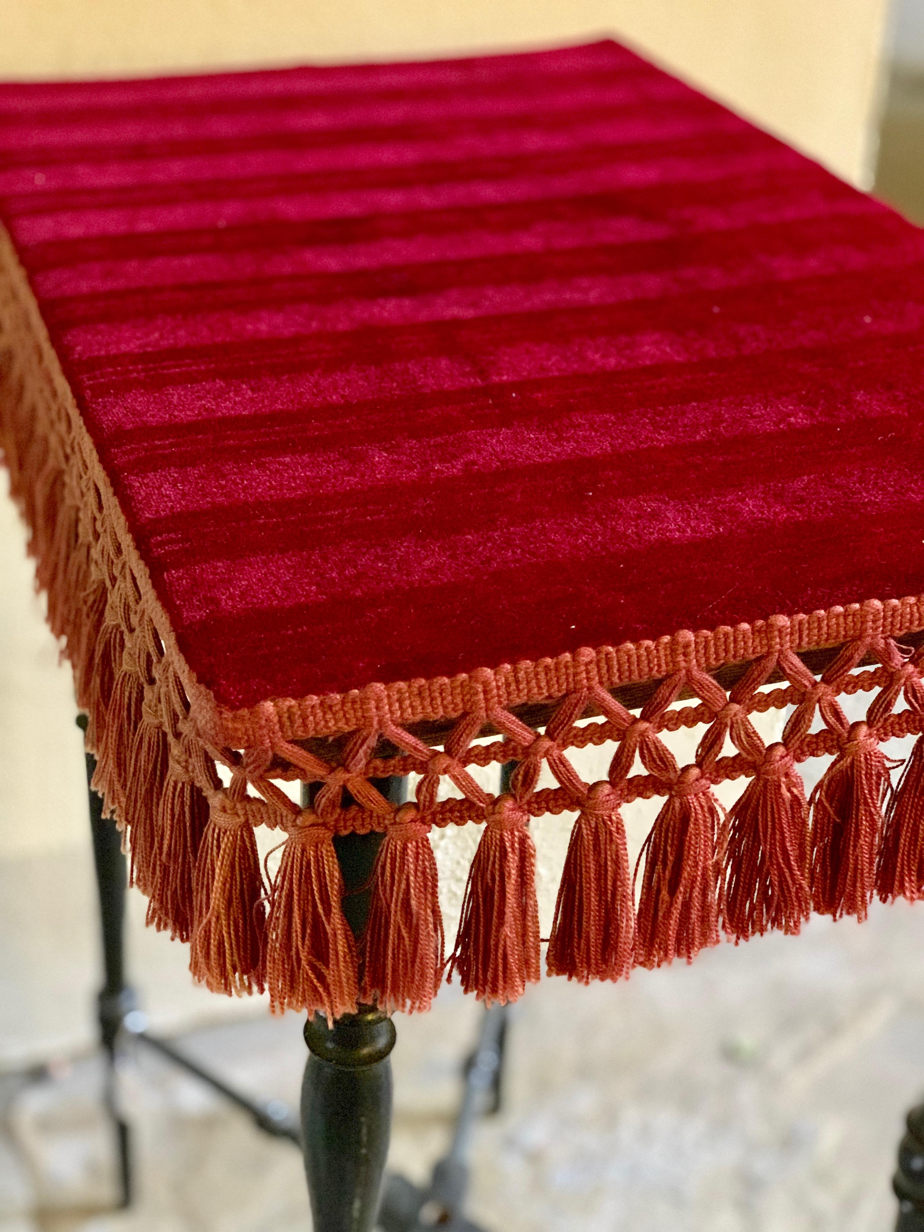 Early 20th Century French Occasional Table with Velvet Top 7