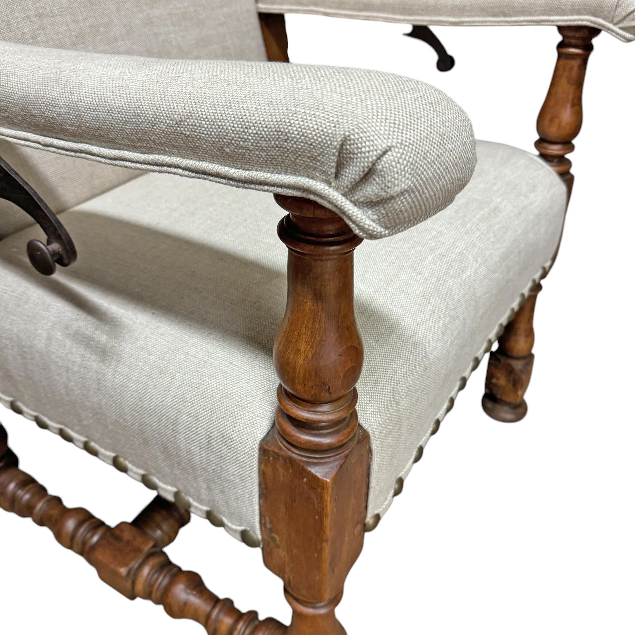 17th Century French Ratchet Chair For Sale 3