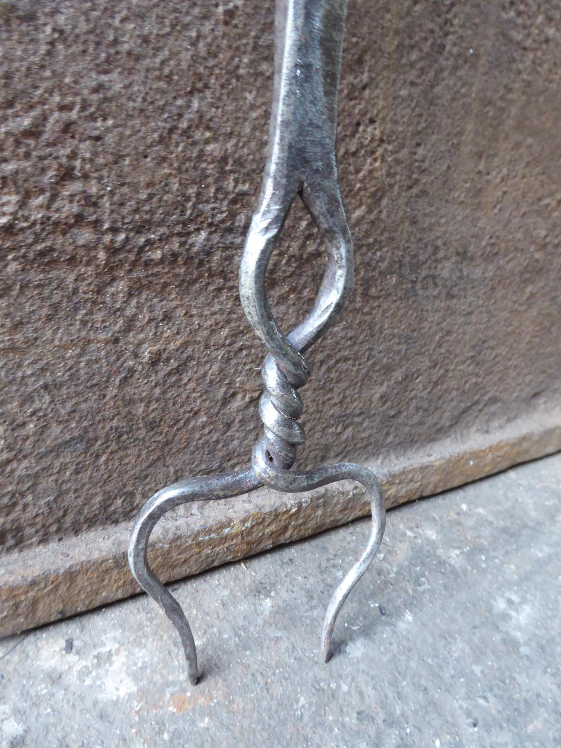 17th Century French Toasting Fork In Good Condition In Amerongen, NL