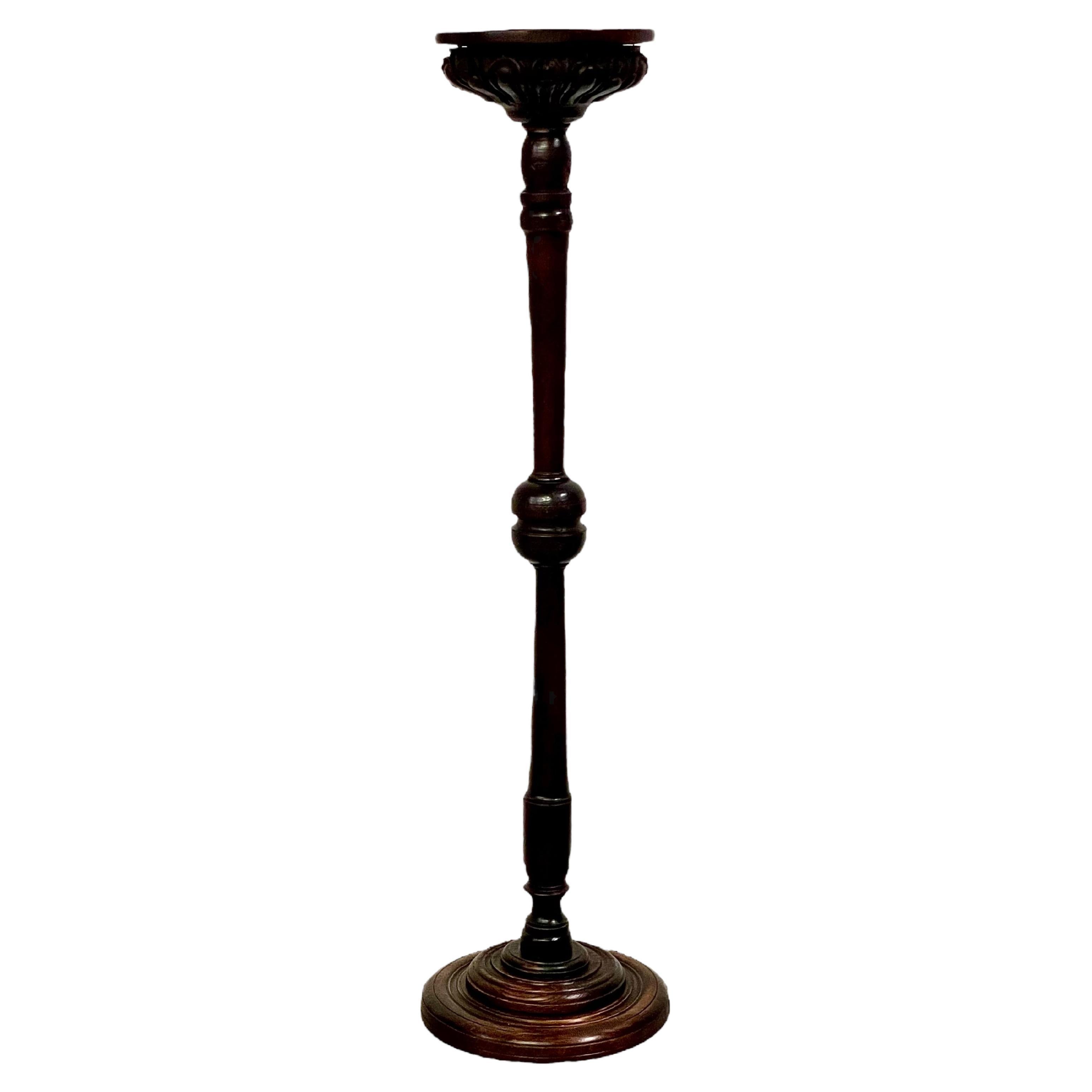 Französische Torchère oder Pedestal aus dem 17. im Angebot