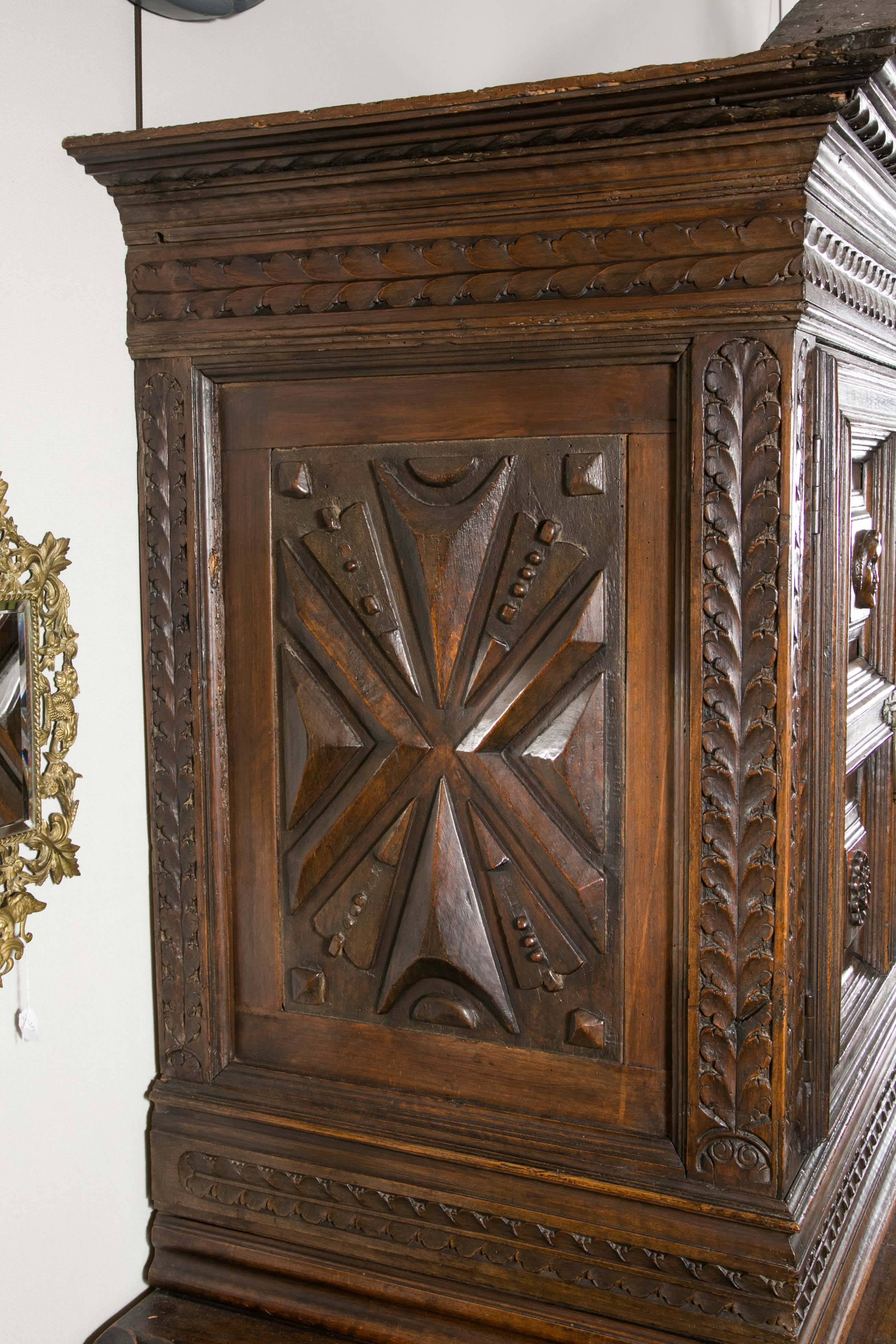 17th Century Furniture Important Supposedly from Northern Italy, Antique Art. In Good Condition For Sale In Saint-Ouen, FR