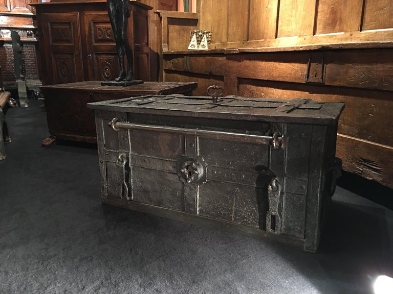 17th Century German Armada Chest For Sale at 1stdibs