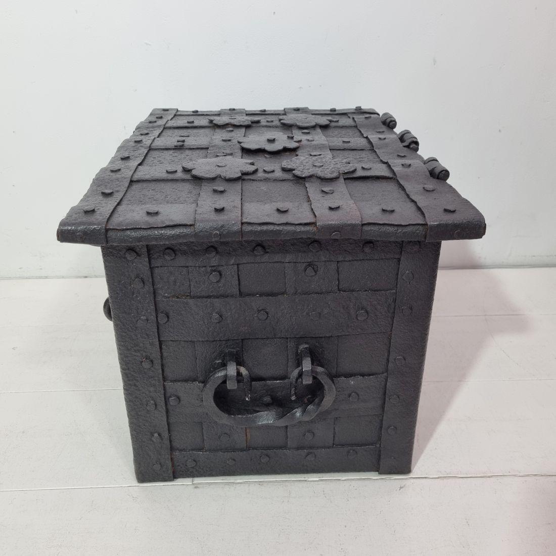 17th Century German Hand Forged Iron Strongbox from Nuremberg or Augsburg 2