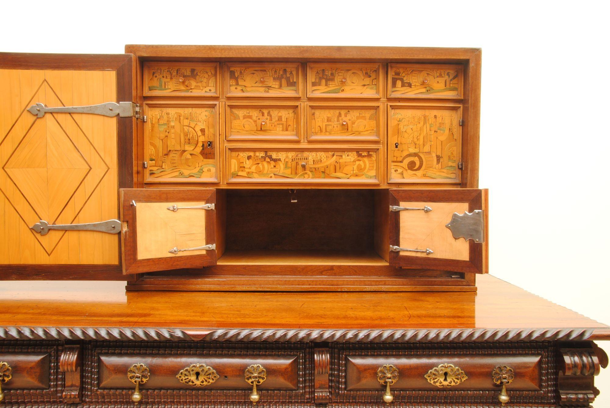 17th Century German Marquetry Table Cabinet For Sale 4