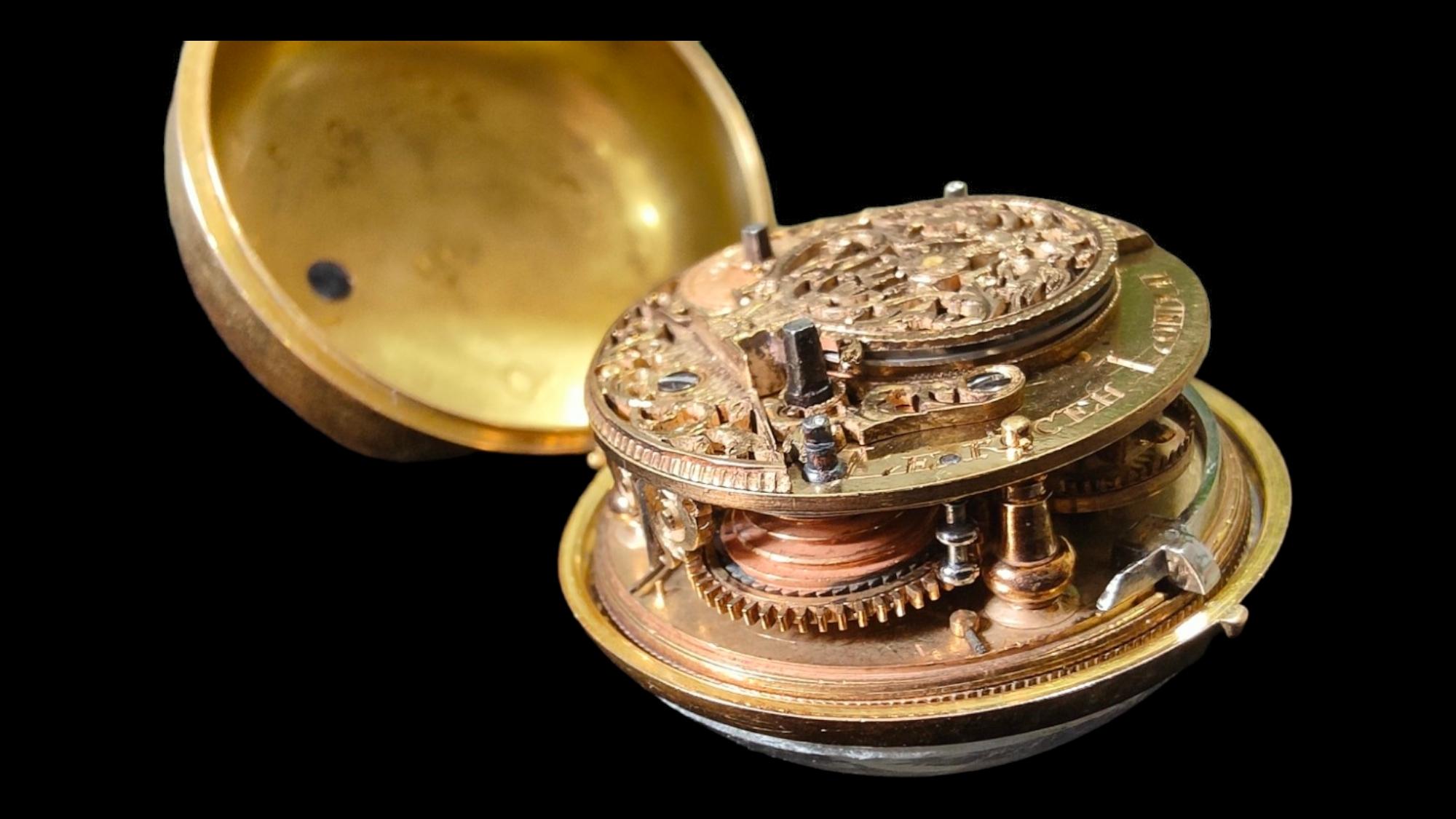 17th Century German Pocket Watch In 18k Gold For Sale 1