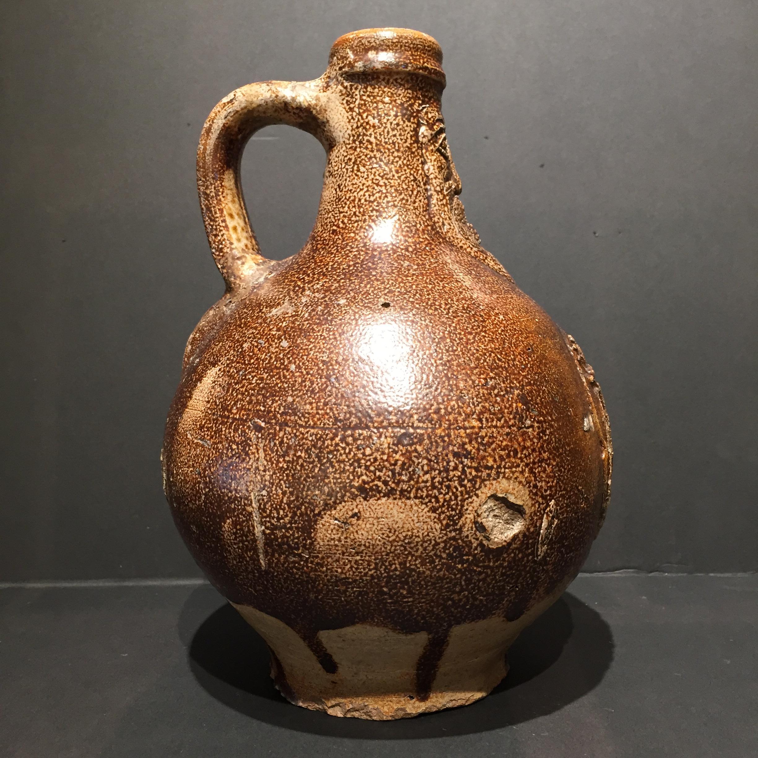 17th century German Stoneware Bellarmine Jug with Coat of Arms of Amsterdam In Good Condition In AMSTERDAM, NH
