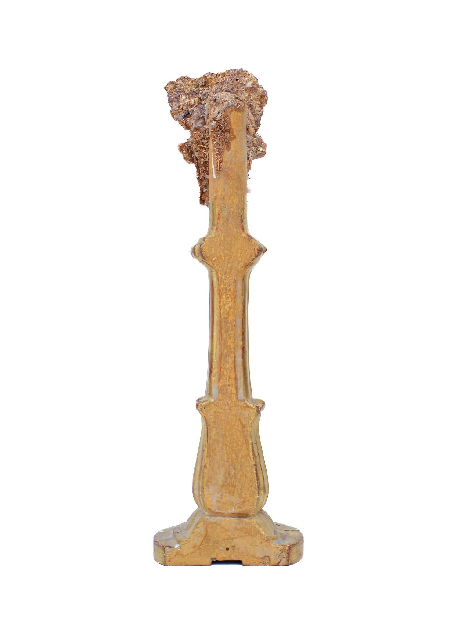 Fragment de feuilles d'or du 17e siècle avec Pyrophyllite et perles baroques Abîmé - En vente à Dublin, Dalkey