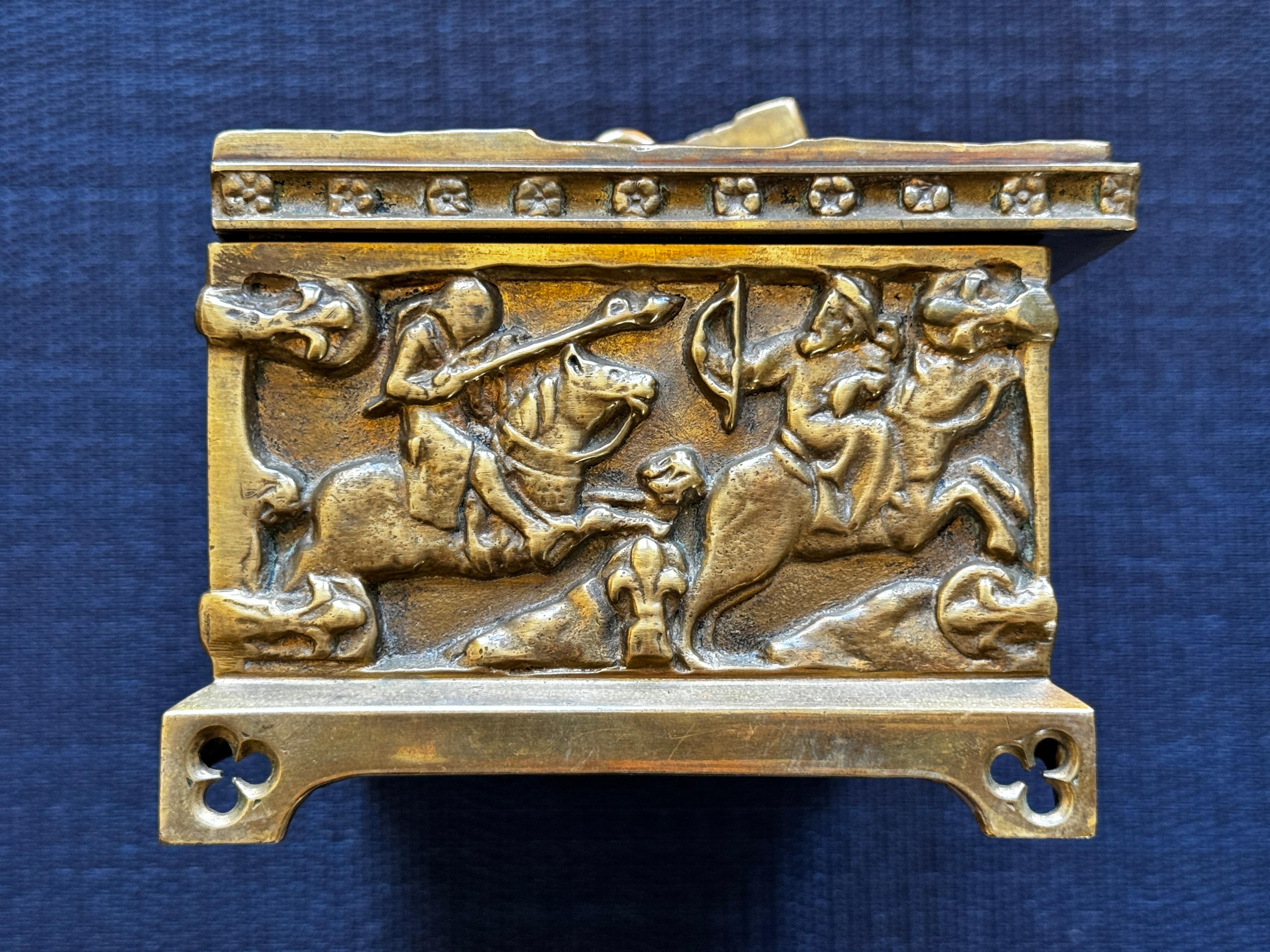 19th Century Gothic Style Bronze Reliquary Box With Repousse Figures For Sale 9