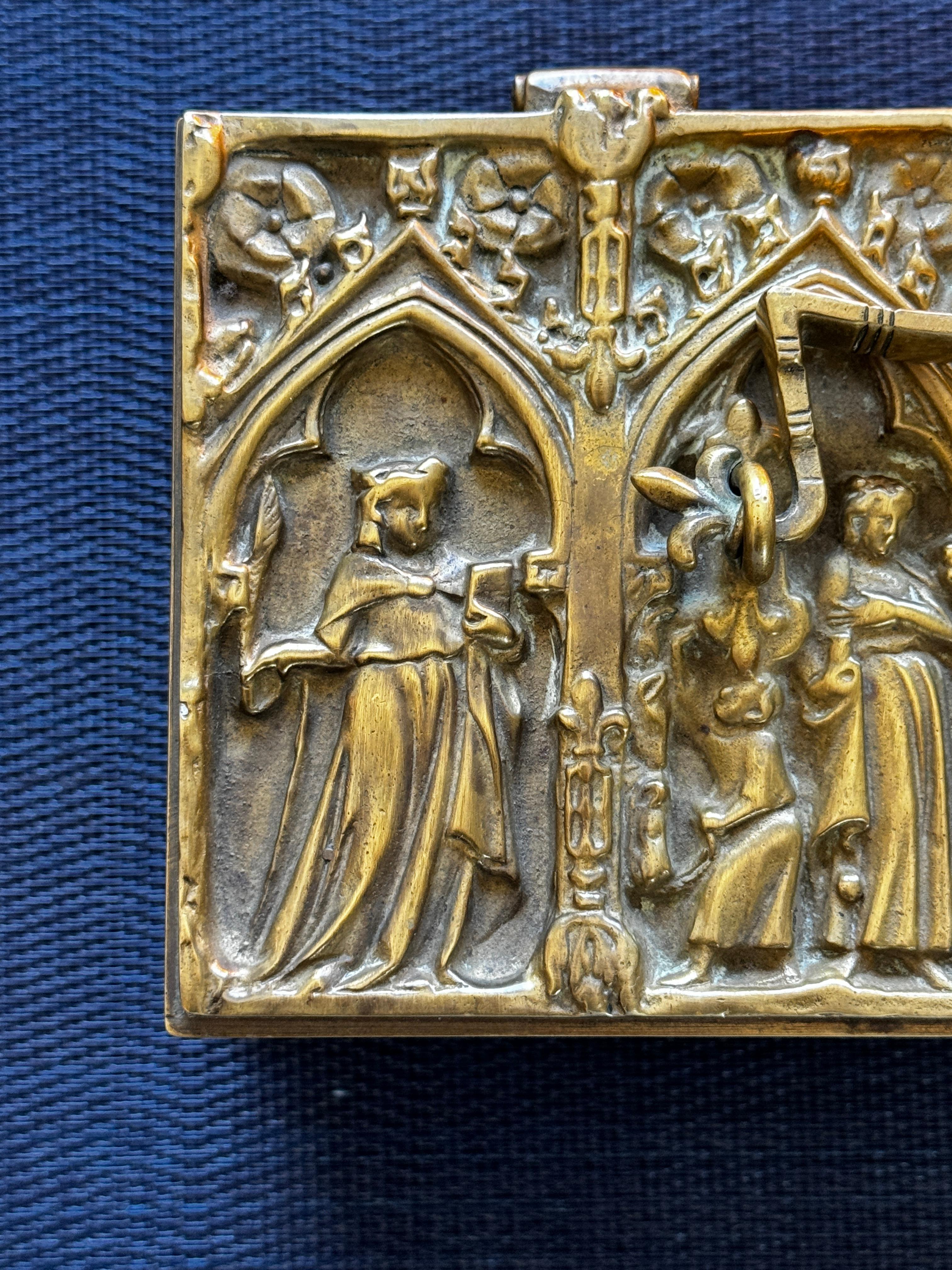 19th Century Gothic Style Bronze Reliquary Box With Repousse Figures In Good Condition For Sale In San Francisco, CA