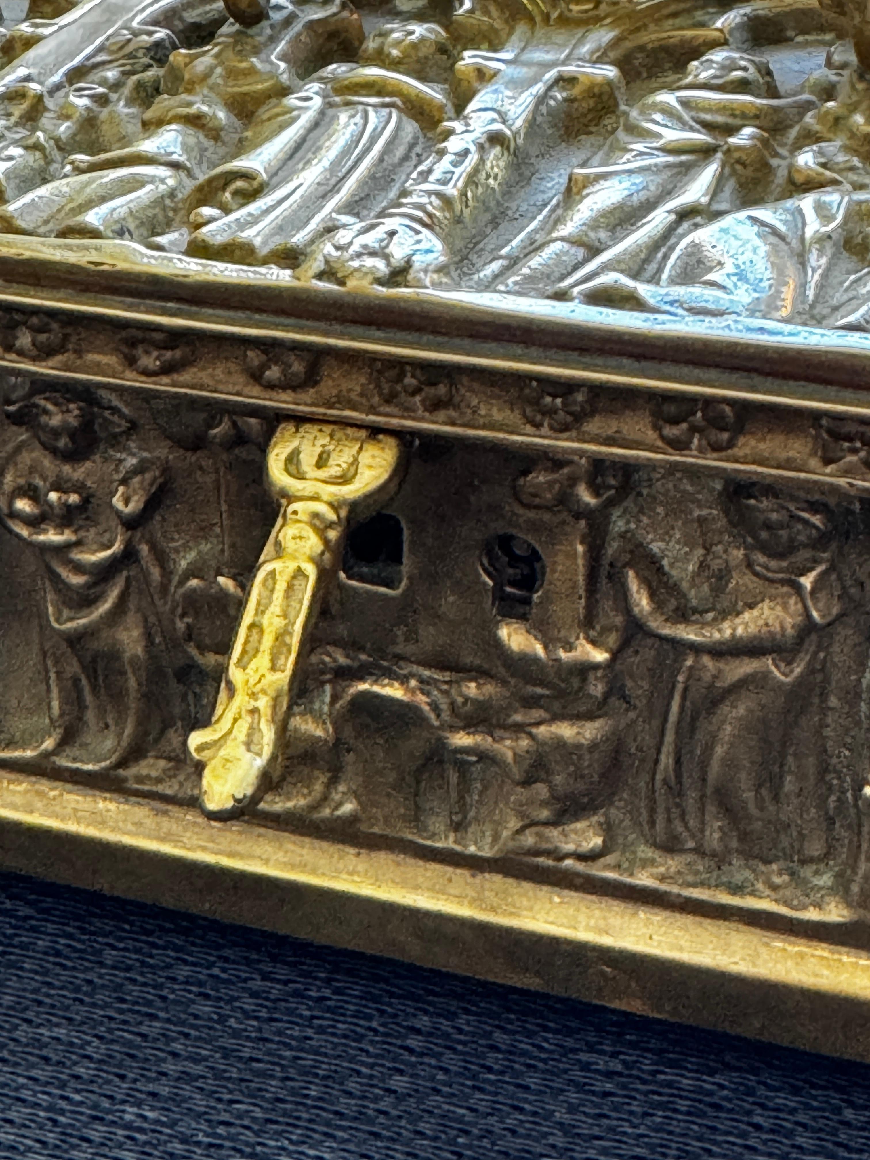 19th Century Gothic Style Bronze Reliquary Box With Repousse Figures For Sale 3