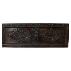 Pannello da parete a diamante in quercia inglese intagliato a mano del XVII secolo