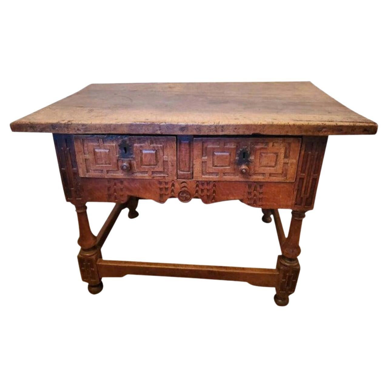 Iberischer rustikaler Tisch aus dem 17. Jahrhundert