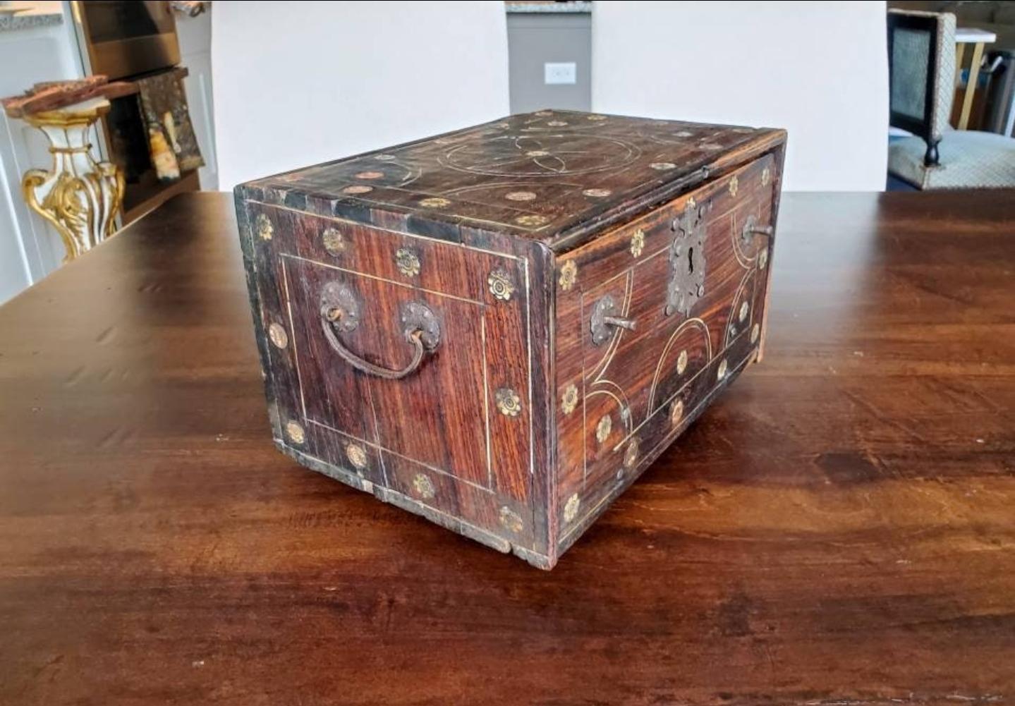 Baroque Scarce 17th Century Indo-Portuguese Caixa Contador - Antique Table Box 