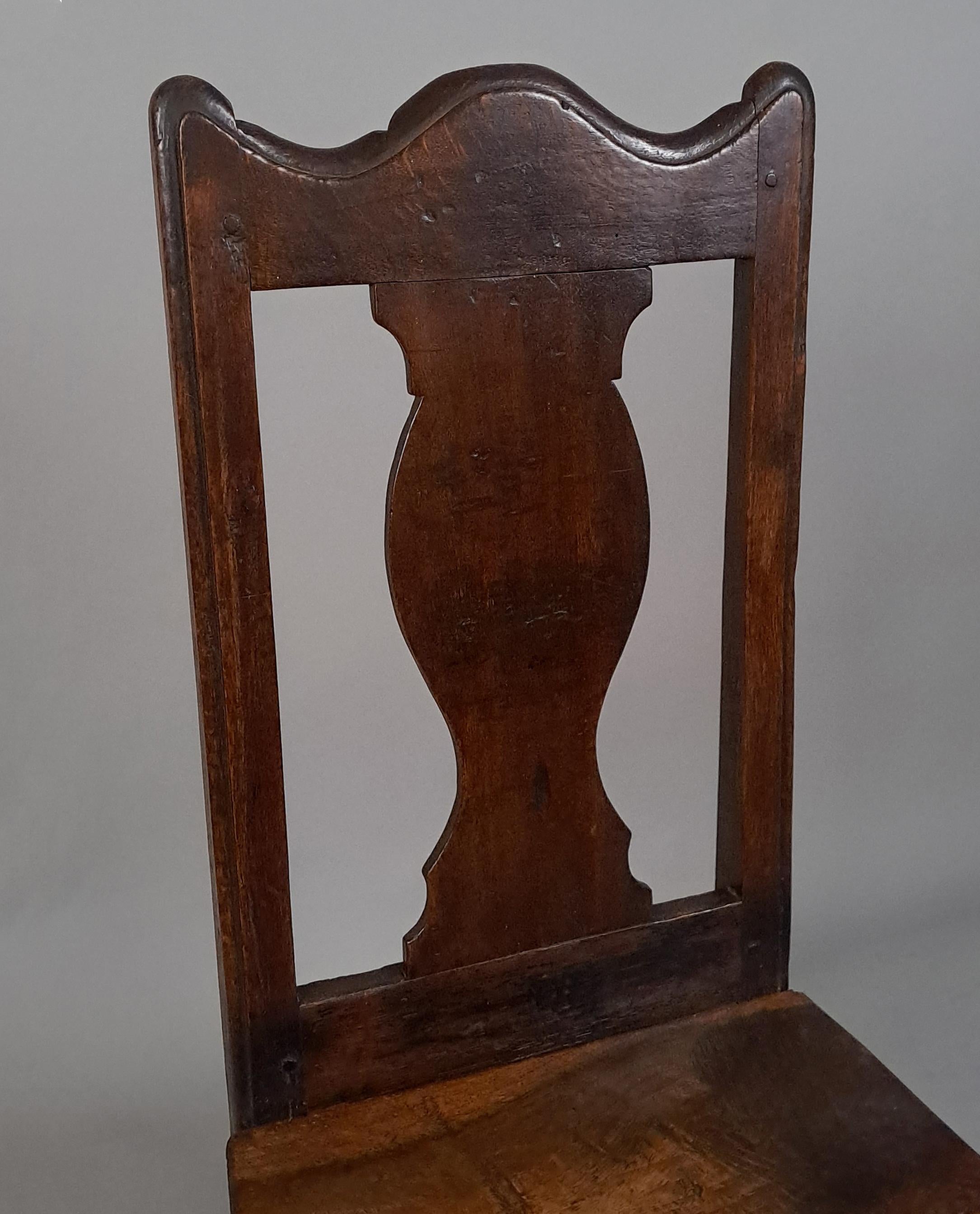 17th Century Irish Oak Slat Back Chair c. 1690 For Sale 1