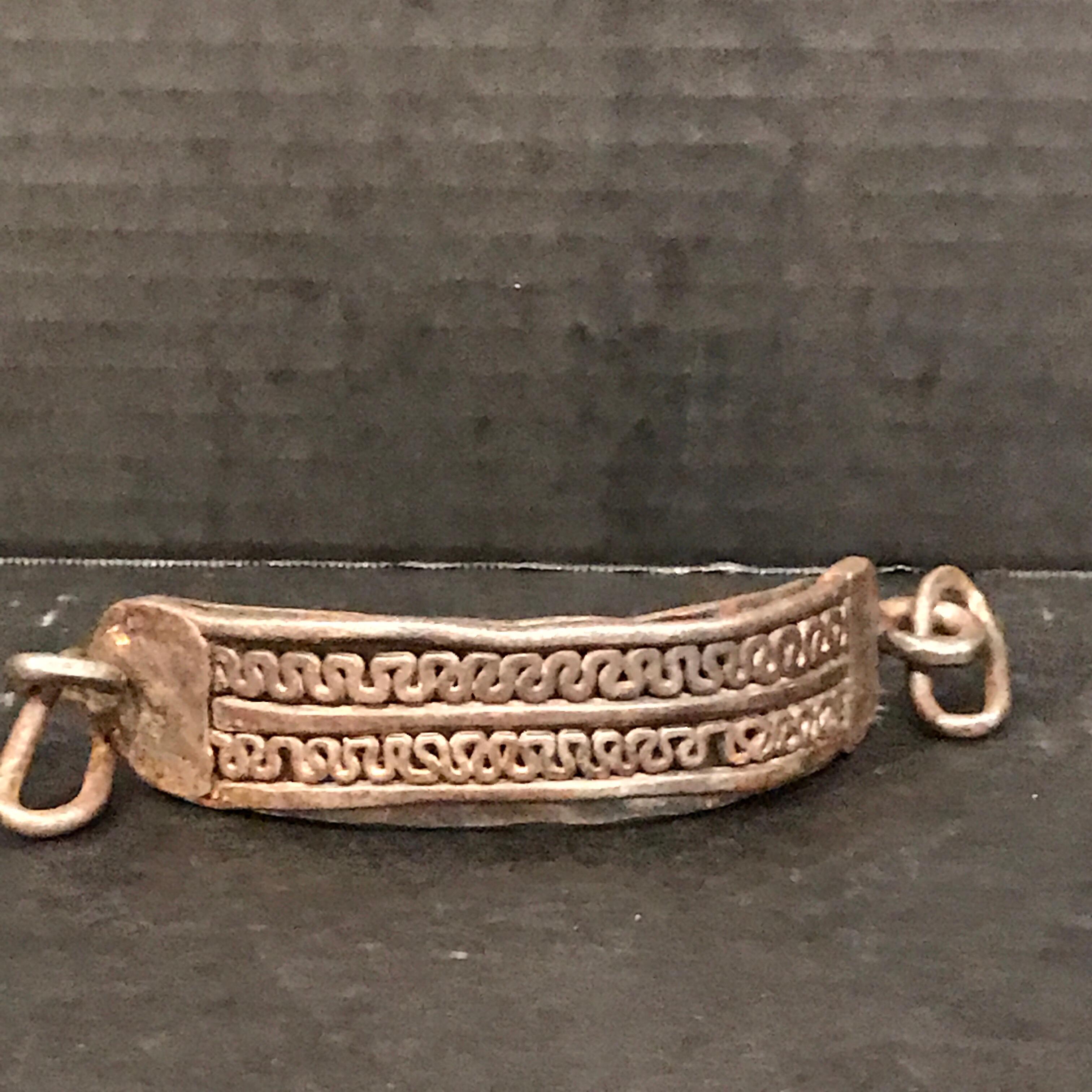 17th Century Iron Dog Collar, Museum Mounted In Good Condition For Sale In West Palm Beach, FL