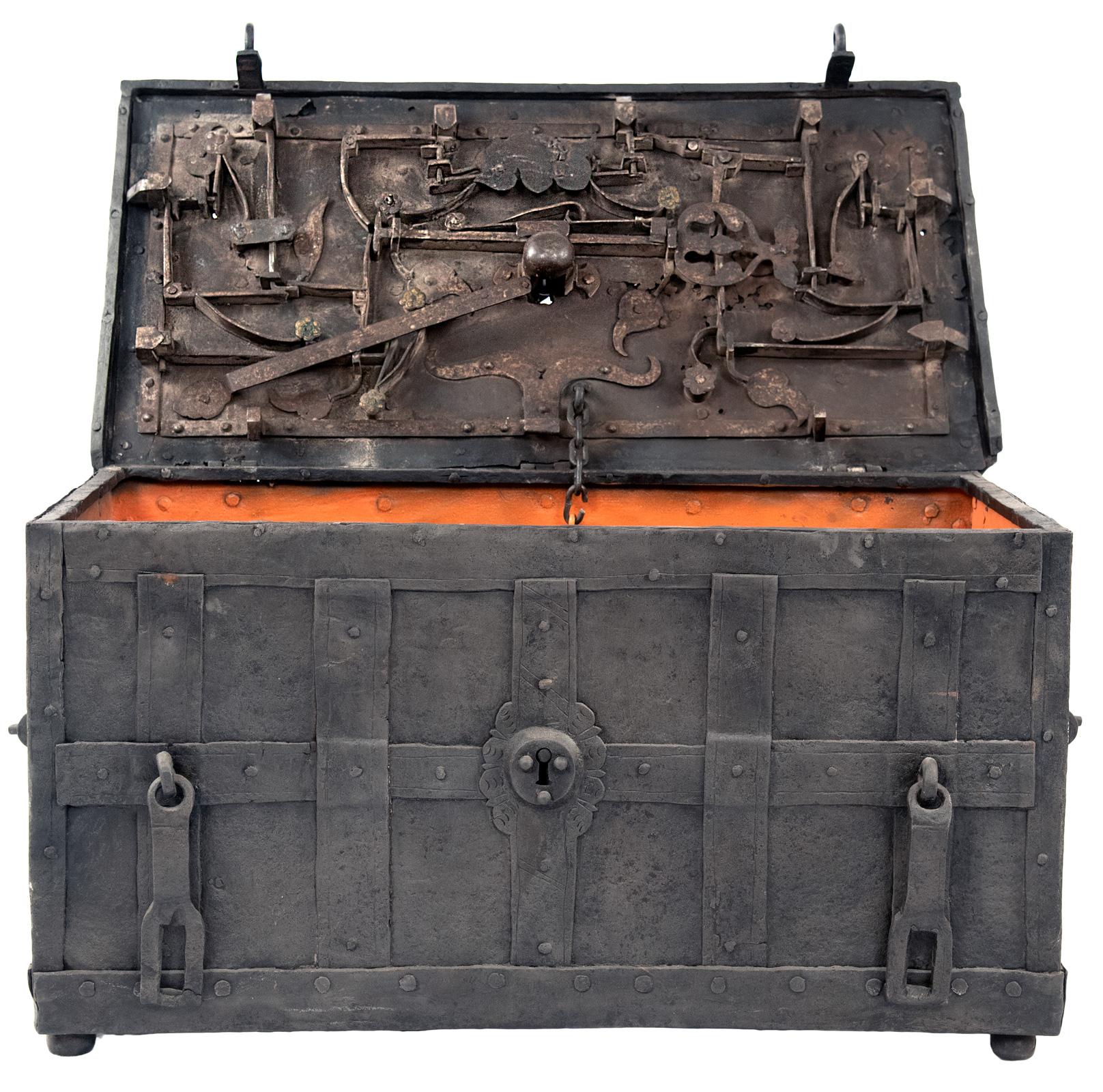 17th Century Iron Strapwork Strongbox Chest In Good Condition In Salt Lake City, UT