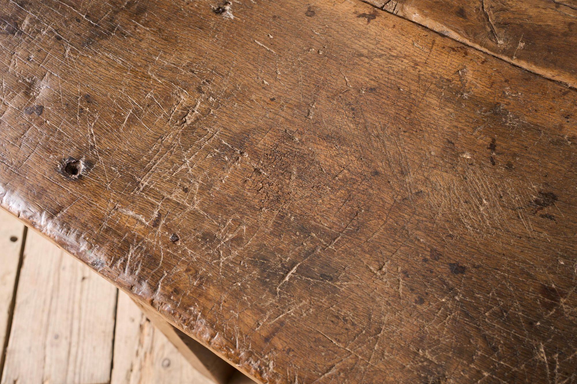 17th century Italian 6 legged console table For Sale 4