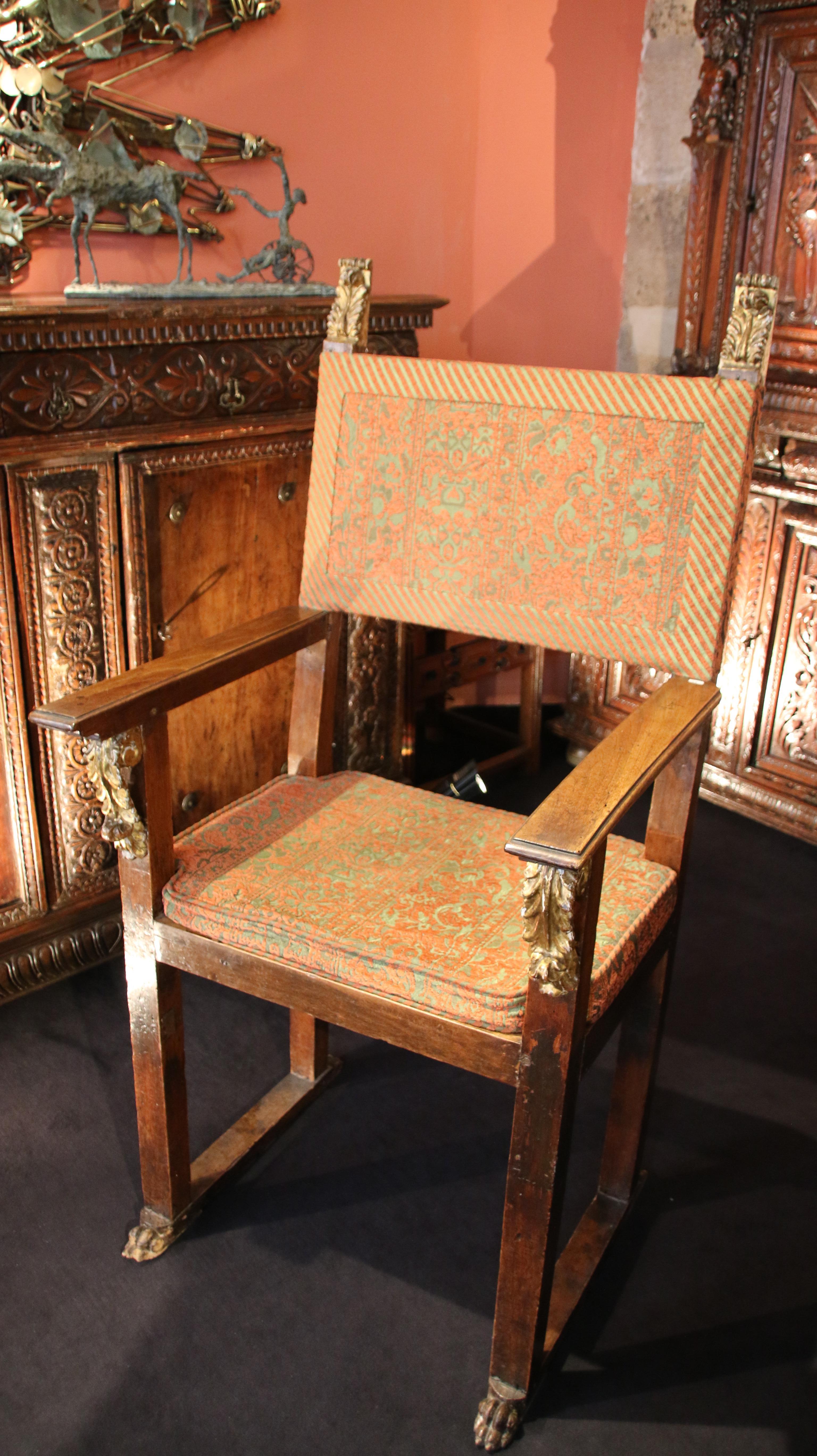 Renaissance 17th Century Italian Armchair with Plumage For Sale