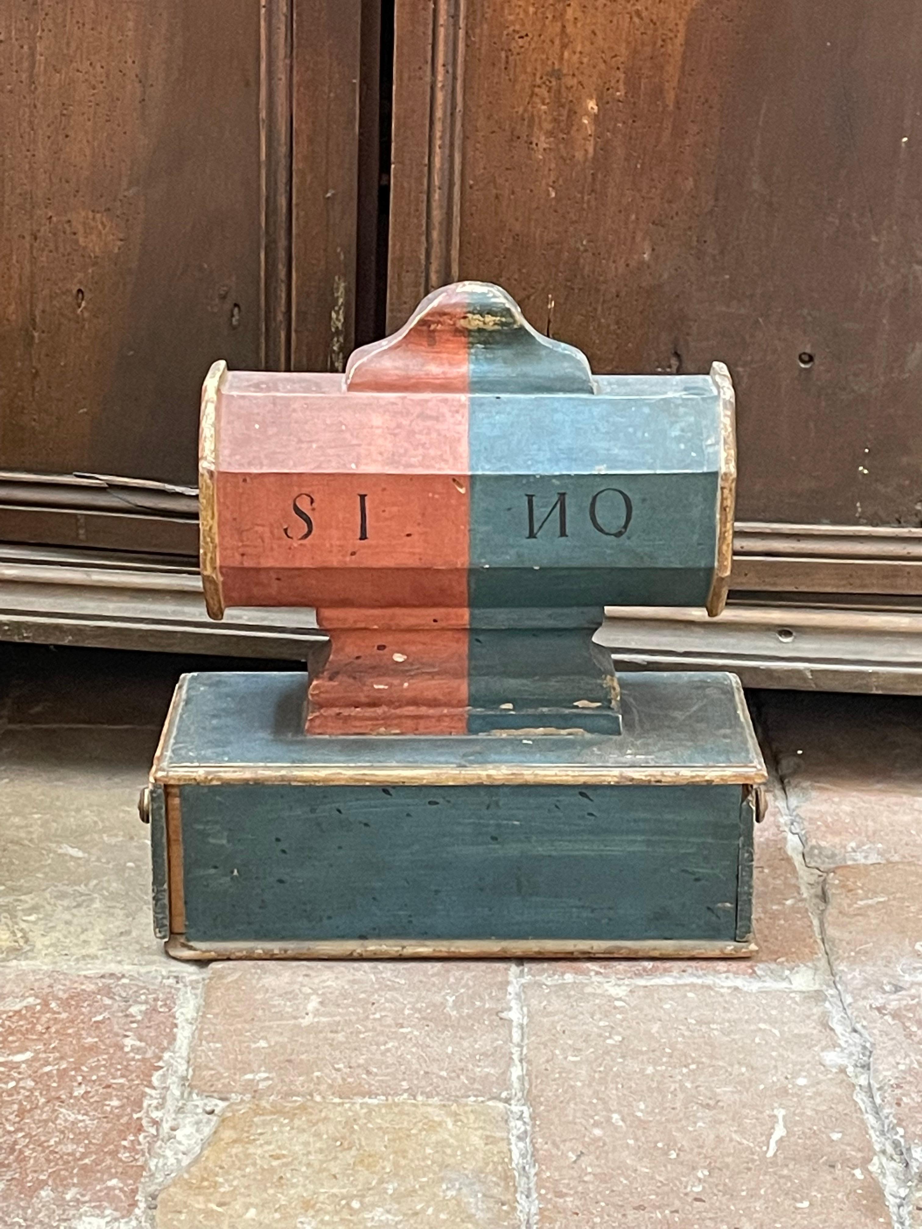 17th Century Italian Ballot Voting Urn Carved Blue and Red Painted Wood For Sale 12