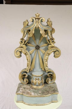 17th Century Italian Baroque Antique Temple with Statue Carved and Gilded Wood