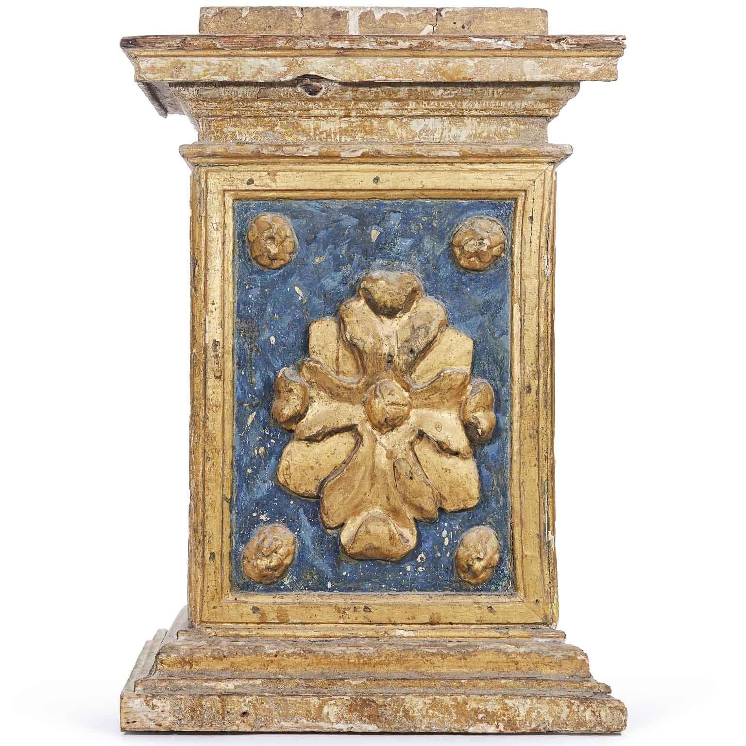 17th Century Italian Baroque Architectural Bases Pair of Carved and Giltwood Elements featuring blue painting details, a pair of antique decorative architectural elements probably coming from an altar furniture, suitable to realize two bed-side