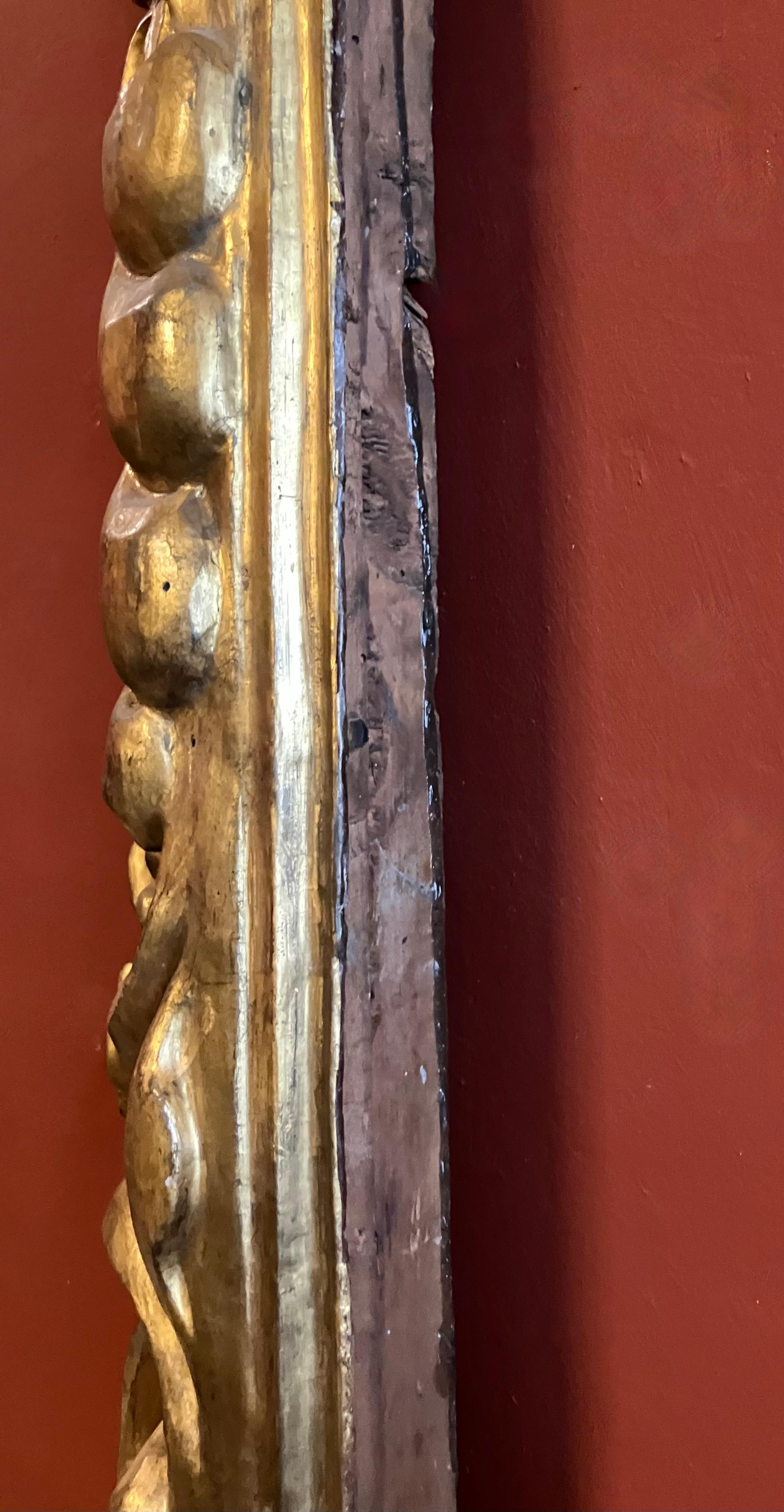 17. Jahrhundert Italienisch Barock Vergoldetes Holz Hand geschnitzt Rahmen (Blattgold) im Angebot