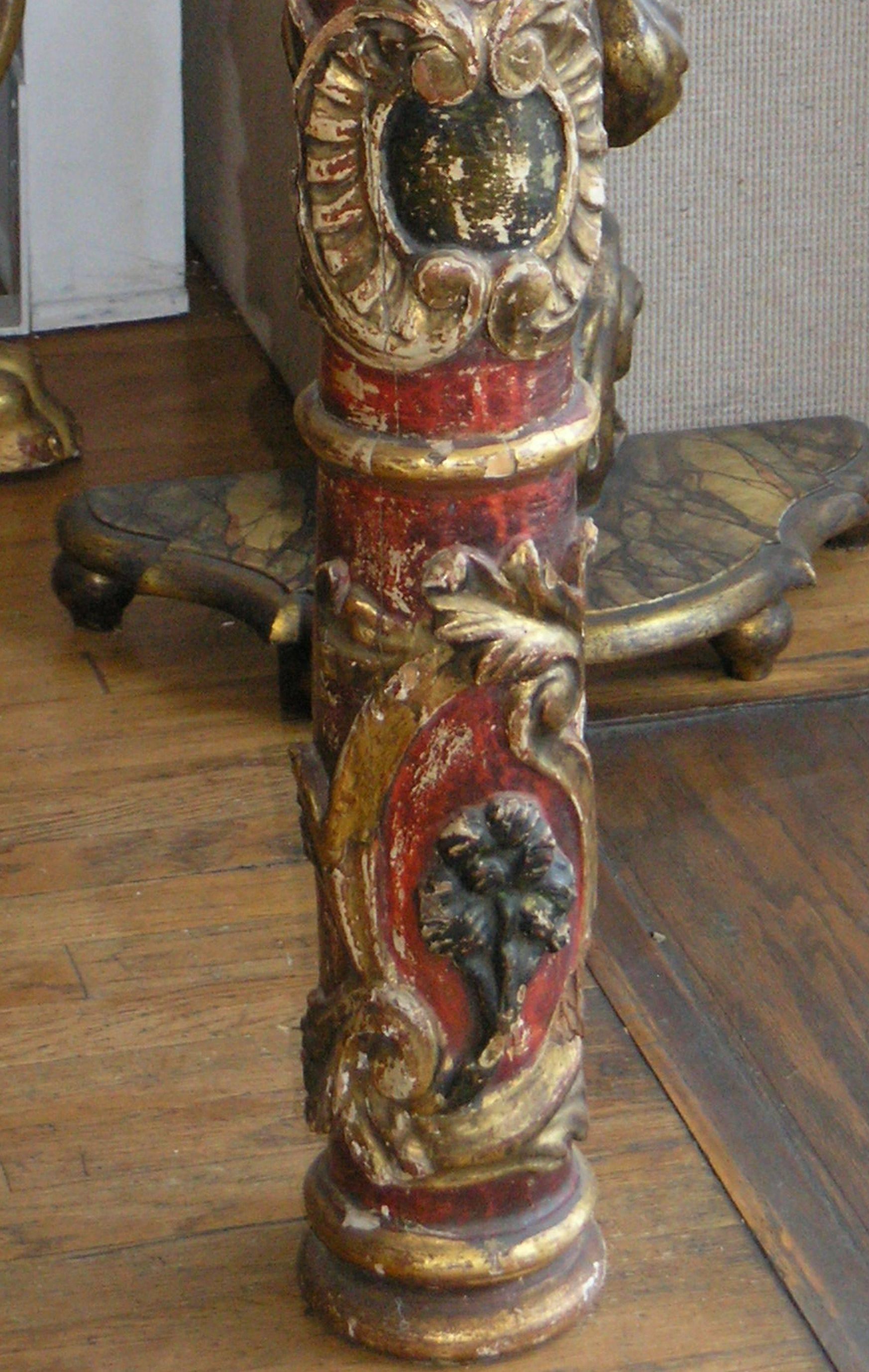 17th Century Italian Baroque Parcel-Gilt and Paint Column For Sale 1