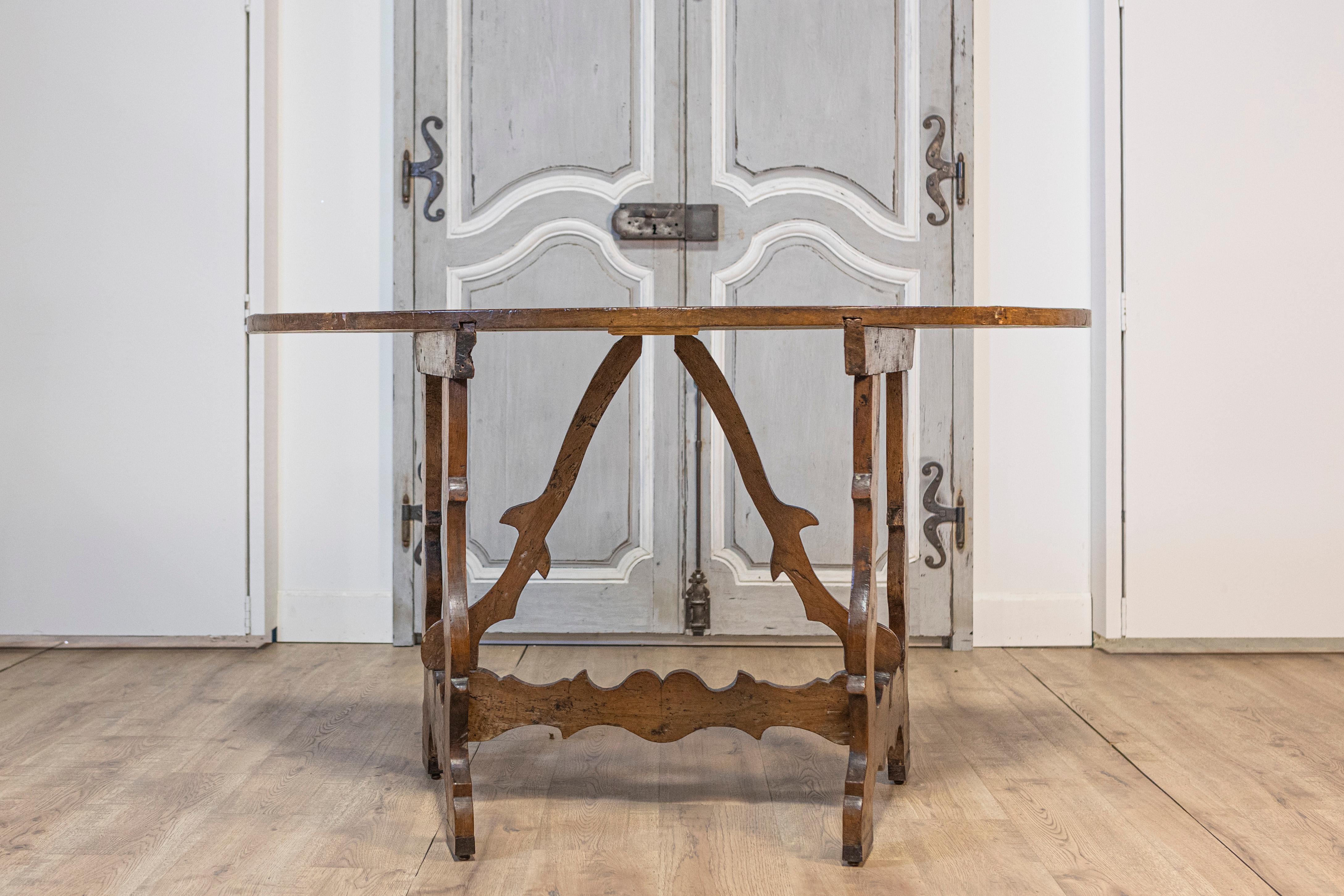 17th Century Italian Baroque Period Walnut Demilune Table with Carved Lyre Base For Sale 10