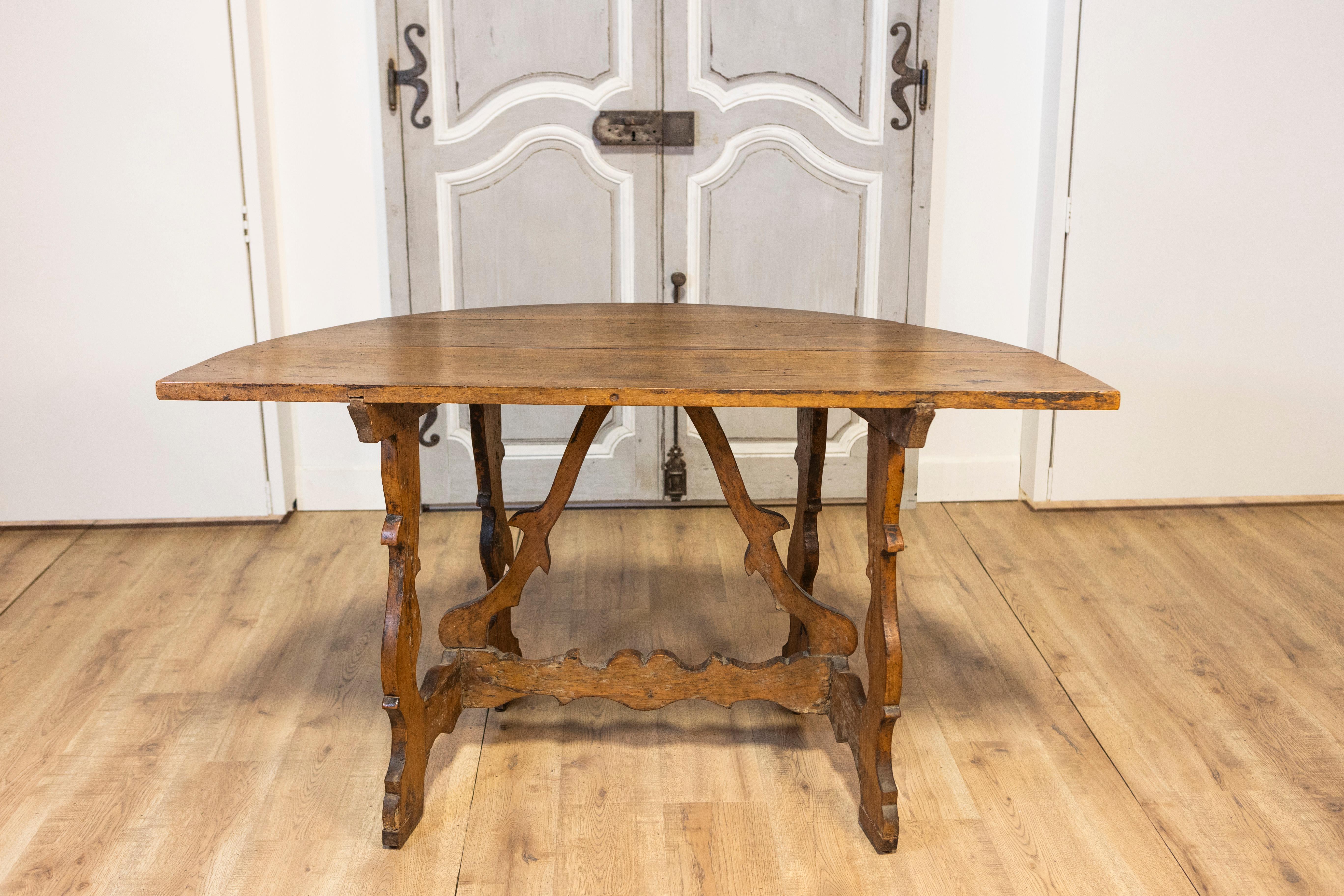 17th Century Italian Baroque Period Walnut Demilune Table with Carved Lyre Base For Sale 14